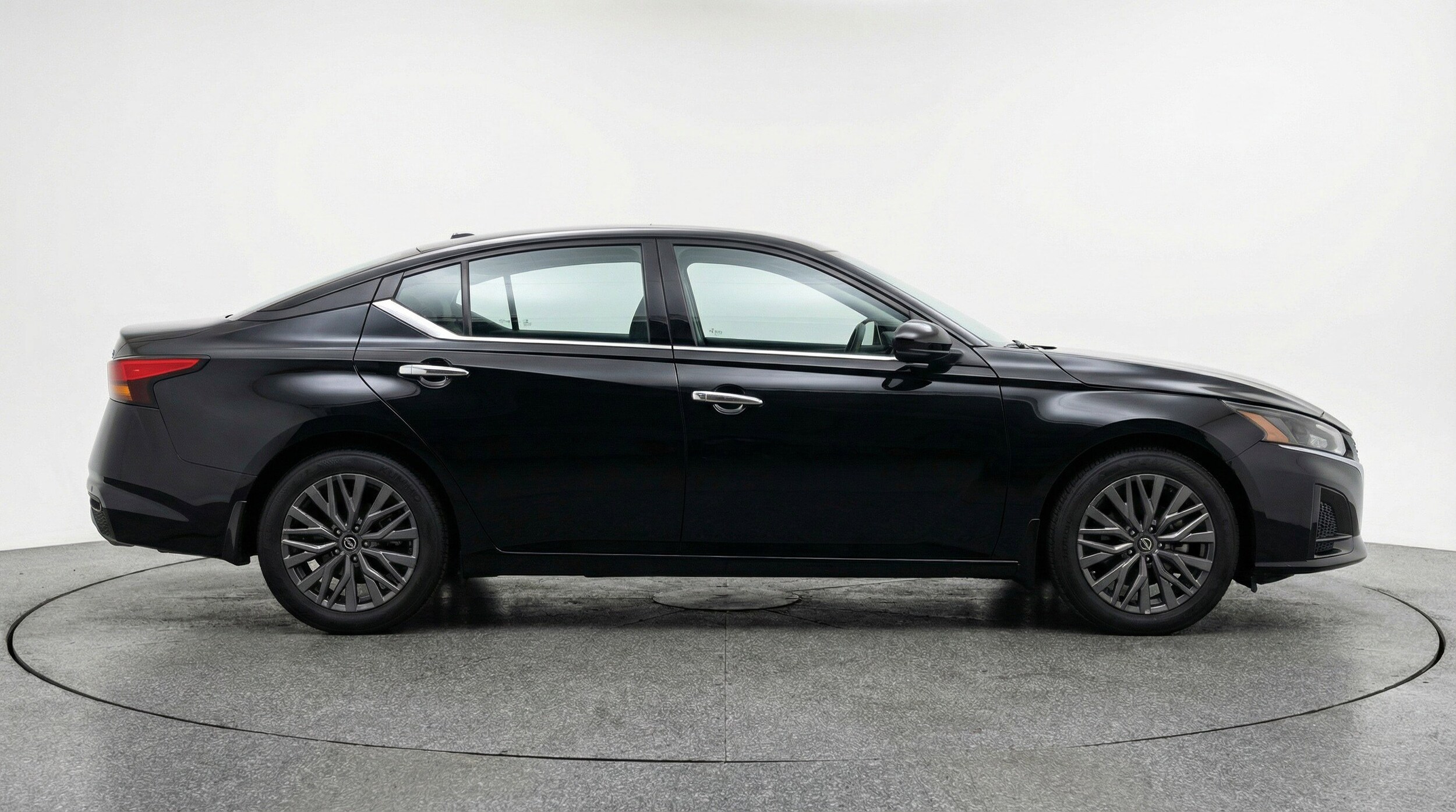 Thumbnail: 2025 Nissan Altima - 11