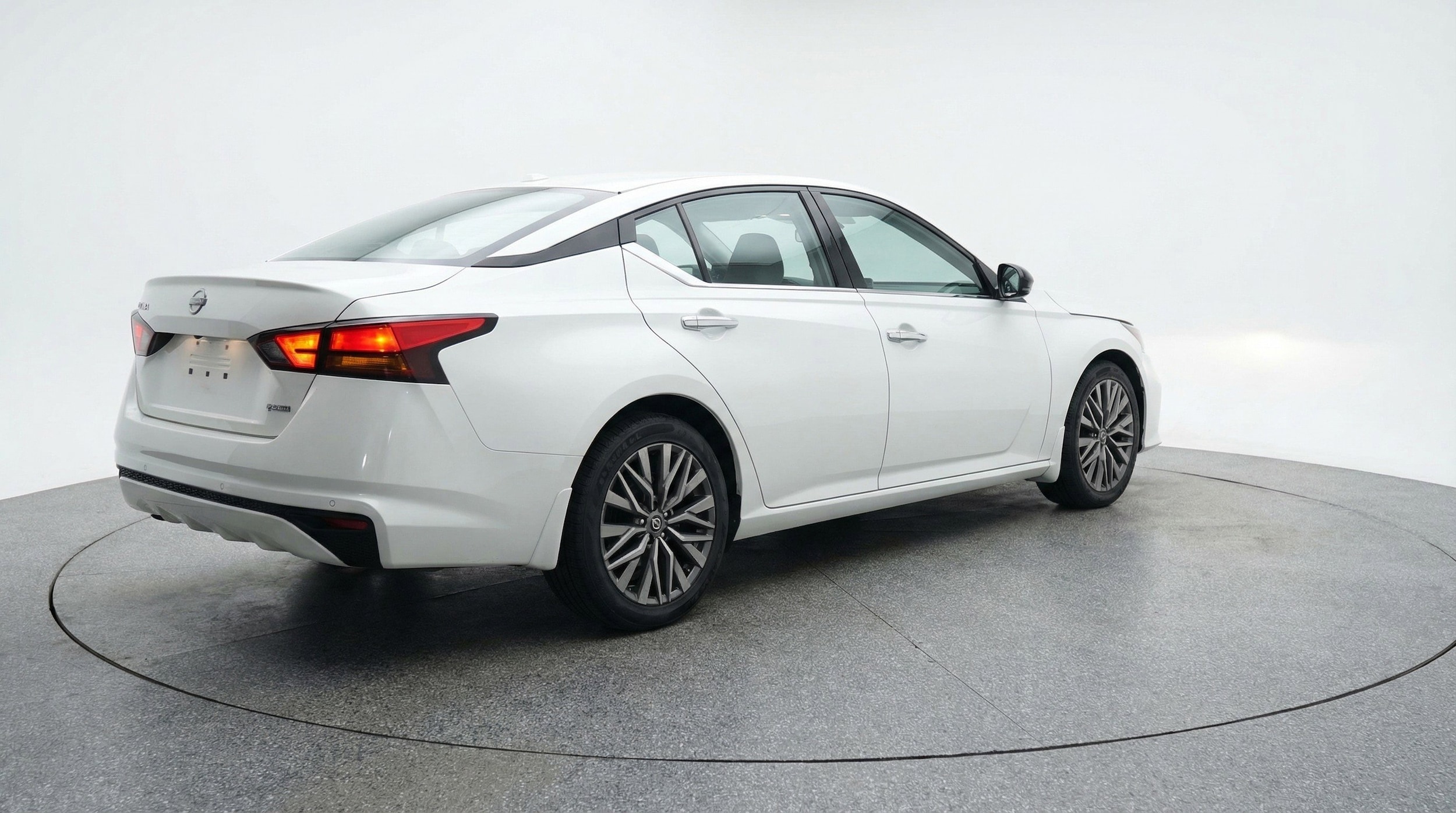 Thumbnail: 2025 Nissan Altima - 9