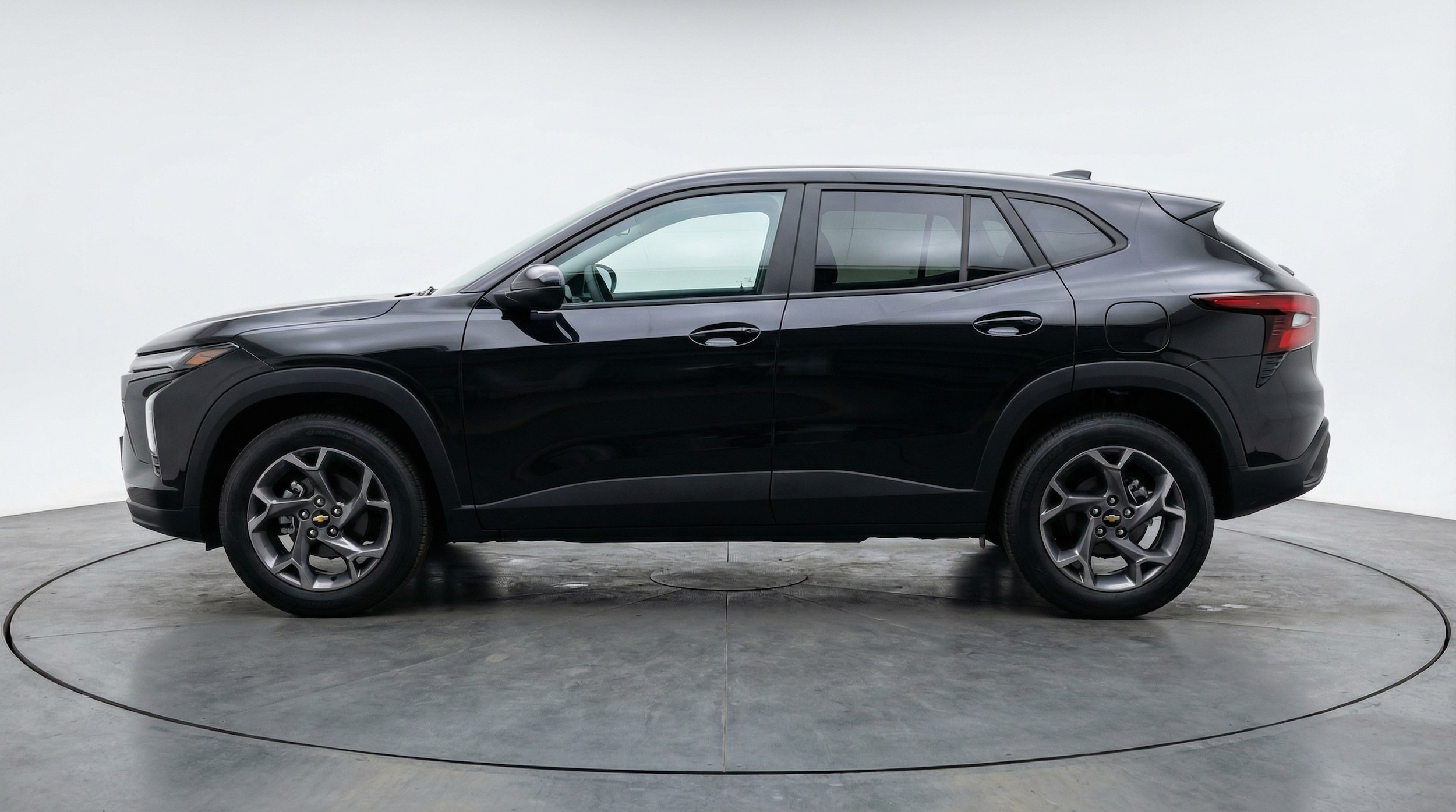 Thumbnail: 2025 Chevrolet Trax - 4