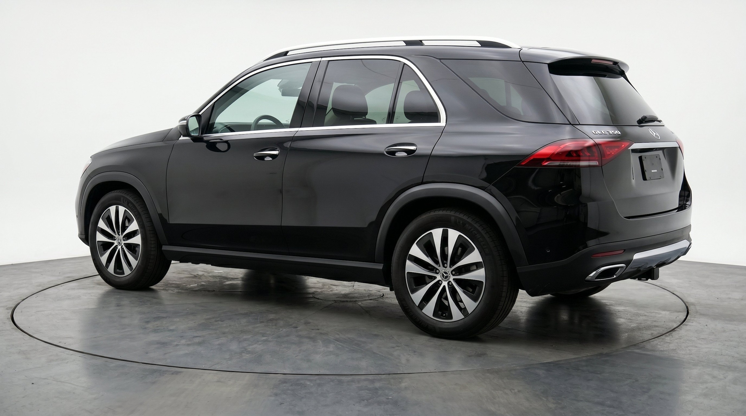 Thumbnail: 2026 Mercedes-Benz GLE - 6