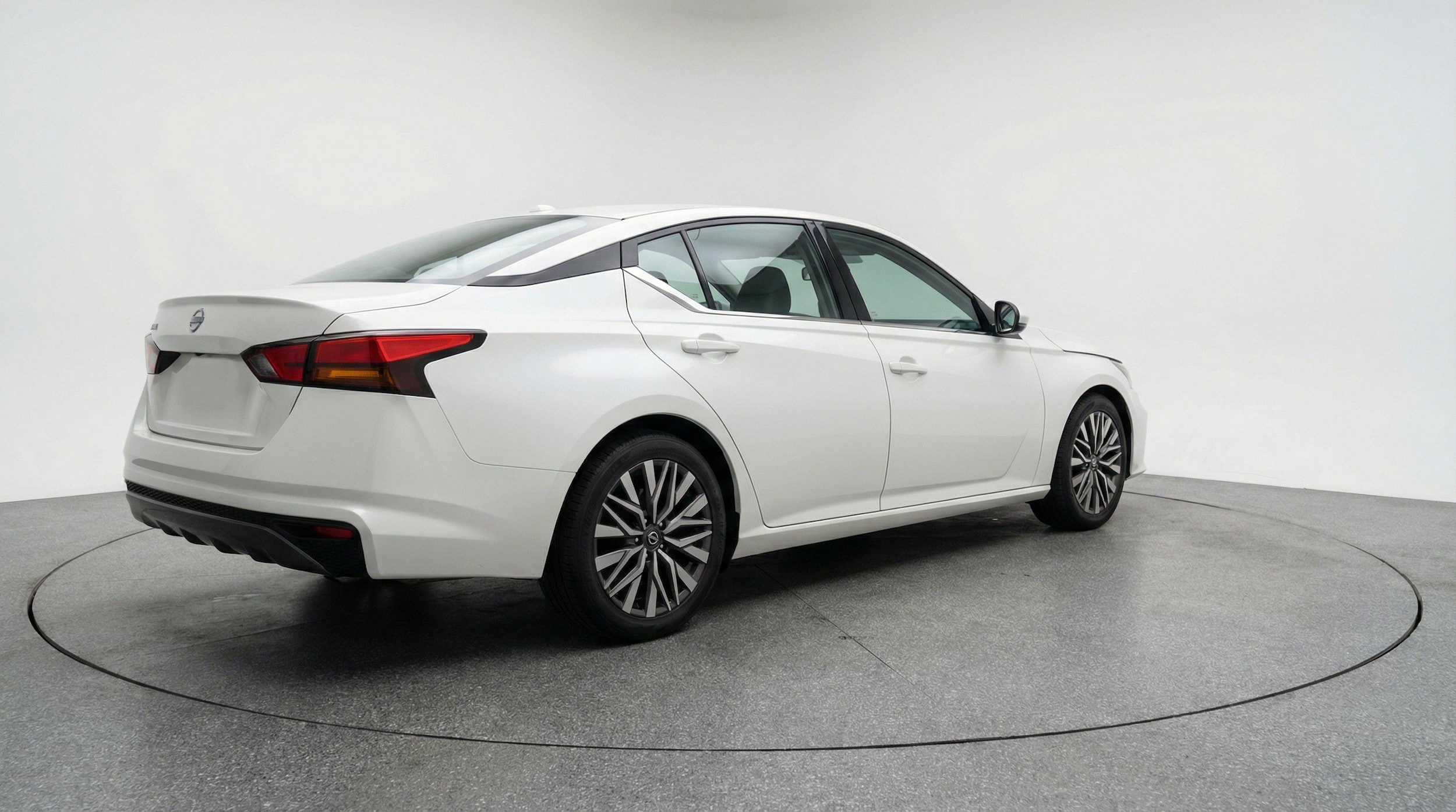 Thumbnail: 2025 Nissan Altima - 9
