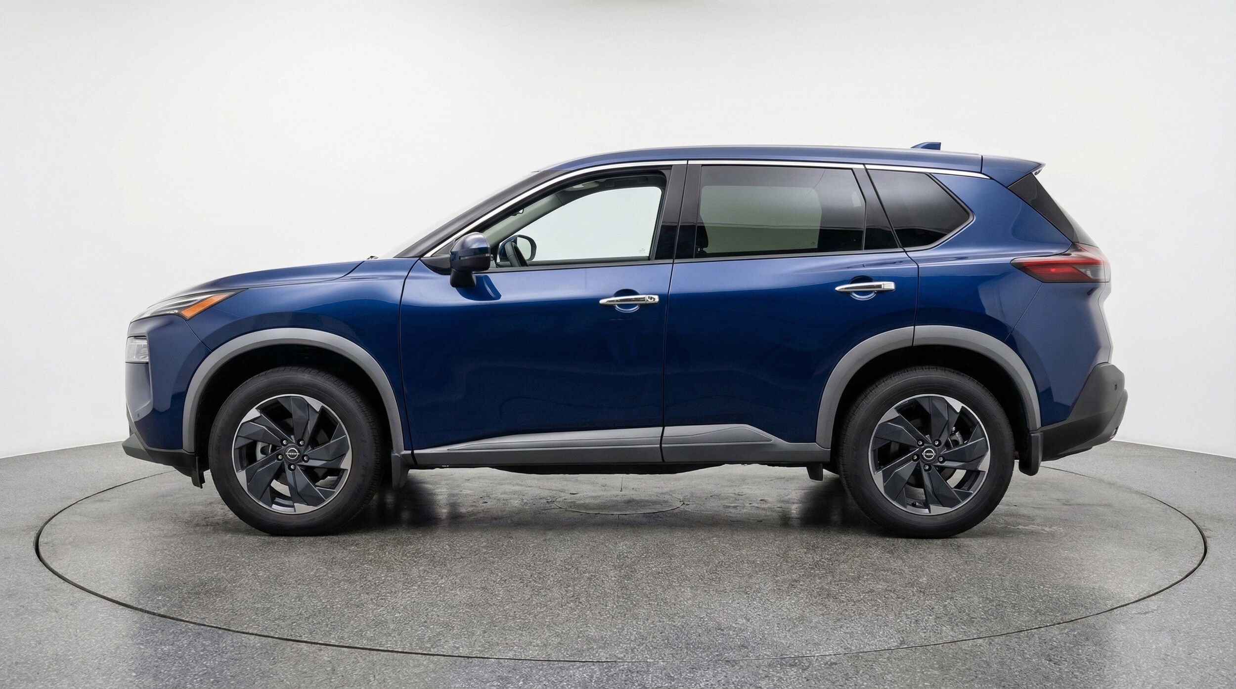 Thumbnail: 2025 Nissan Rogue - 5