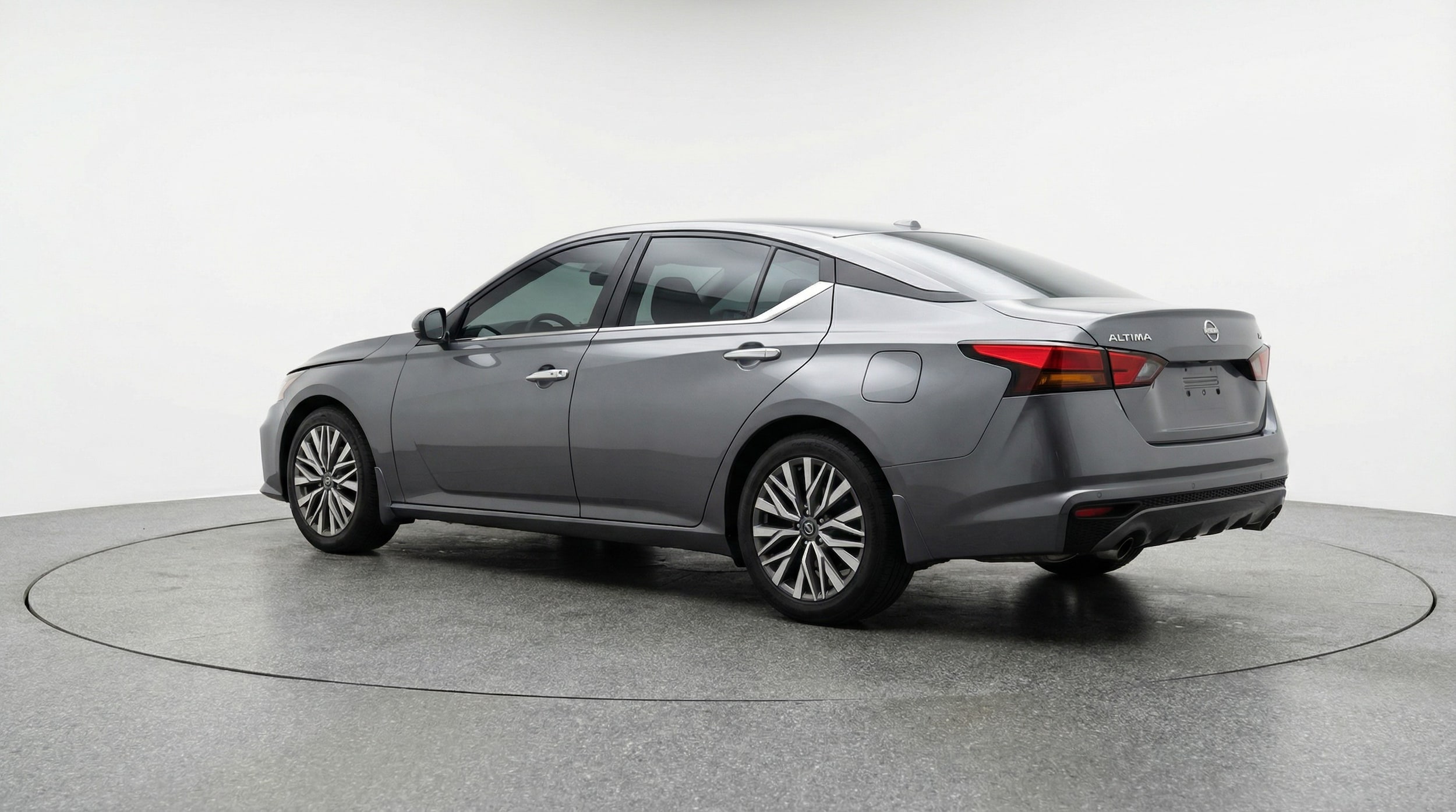 Thumbnail: 2025 Nissan Altima - 5