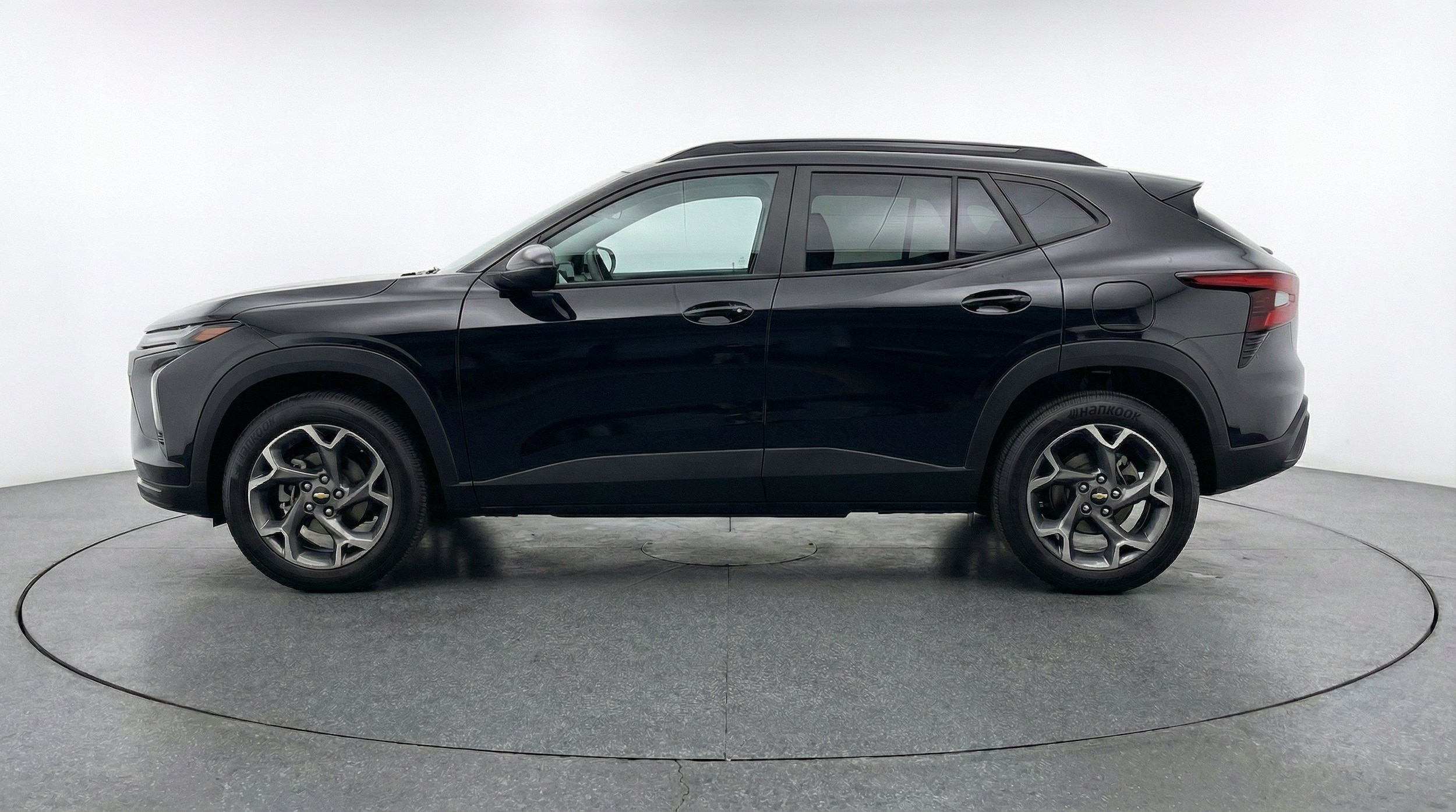 Thumbnail: 2025 Chevrolet Trax - 5
