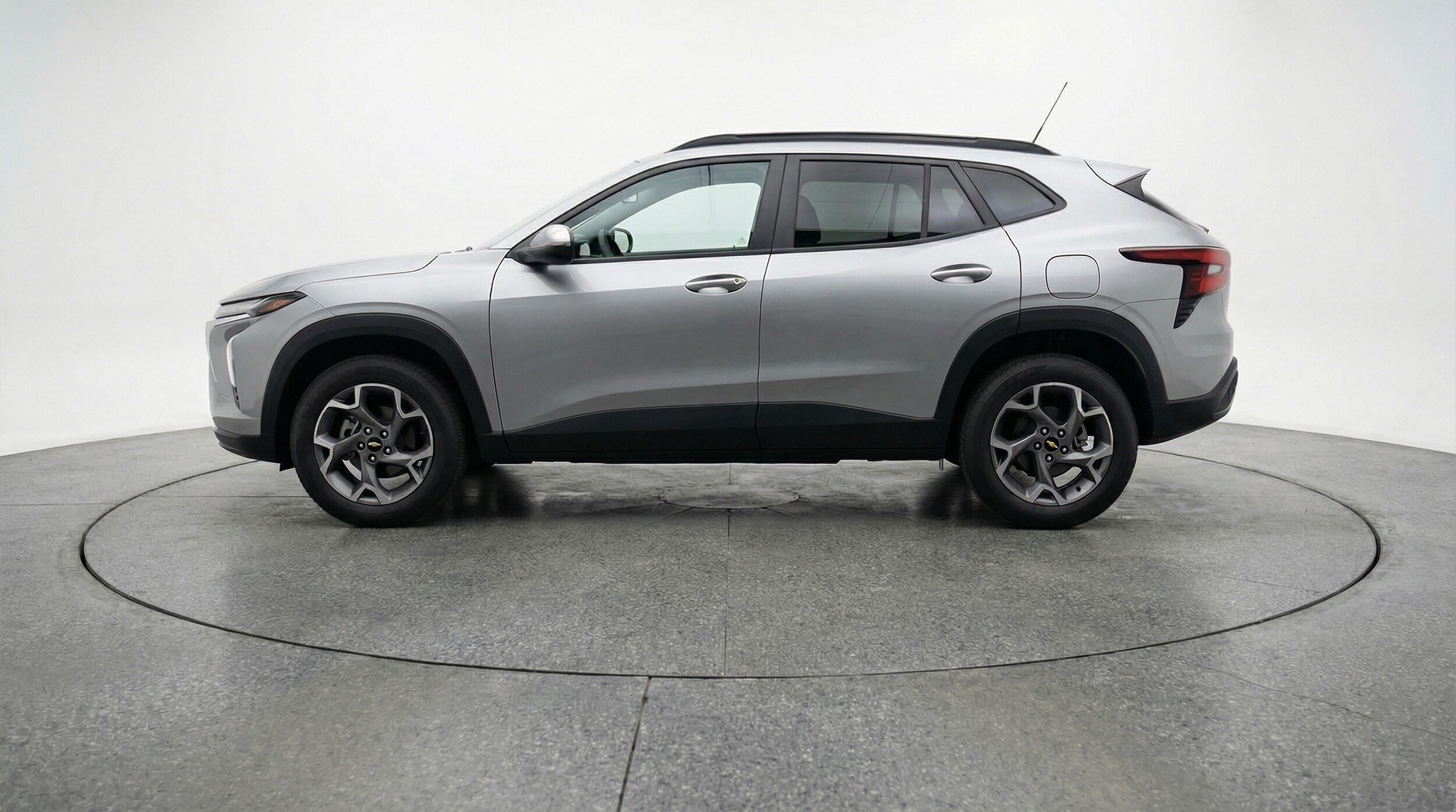 Thumbnail: 2025 Chevrolet Trax - 4