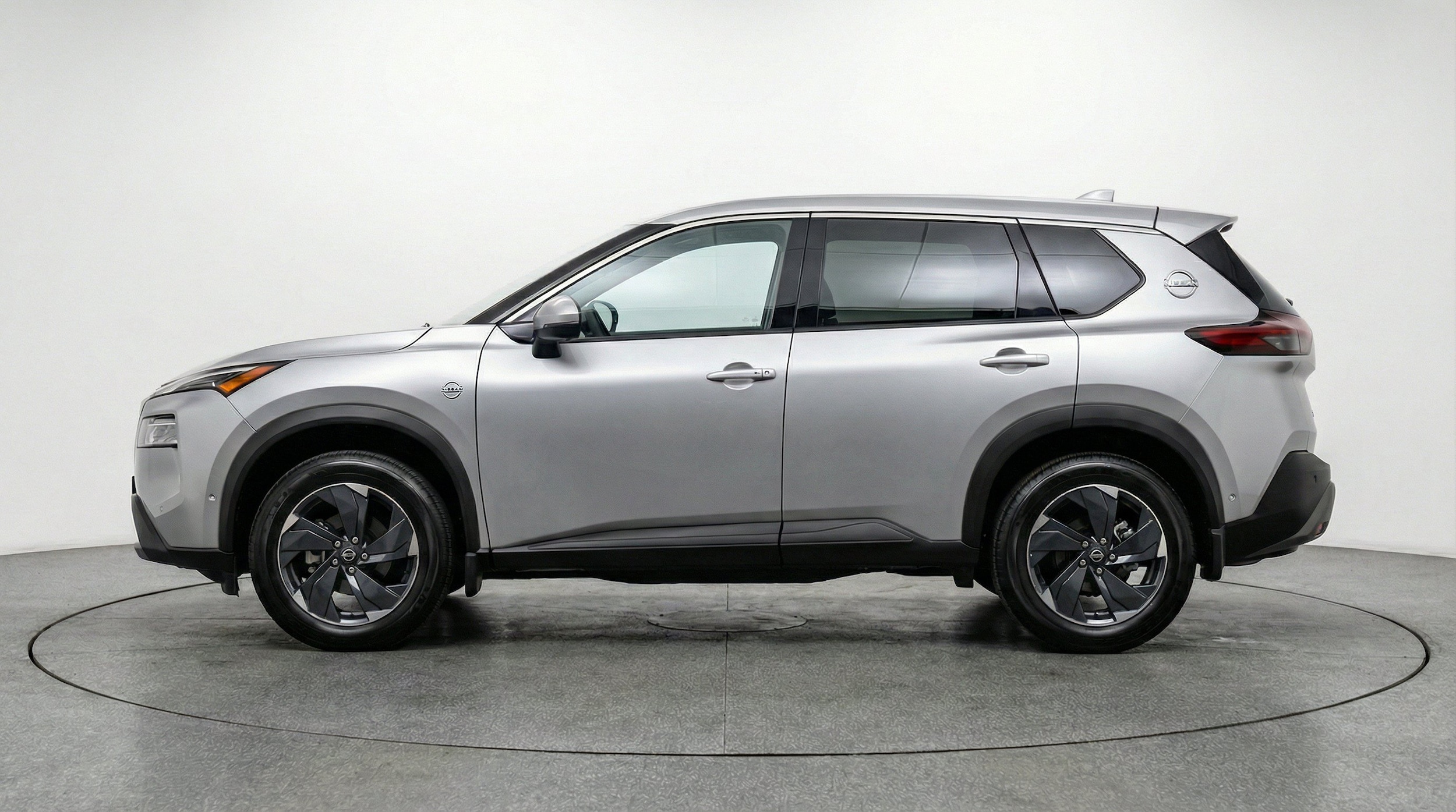 Thumbnail: 2025 Nissan Rogue - 5