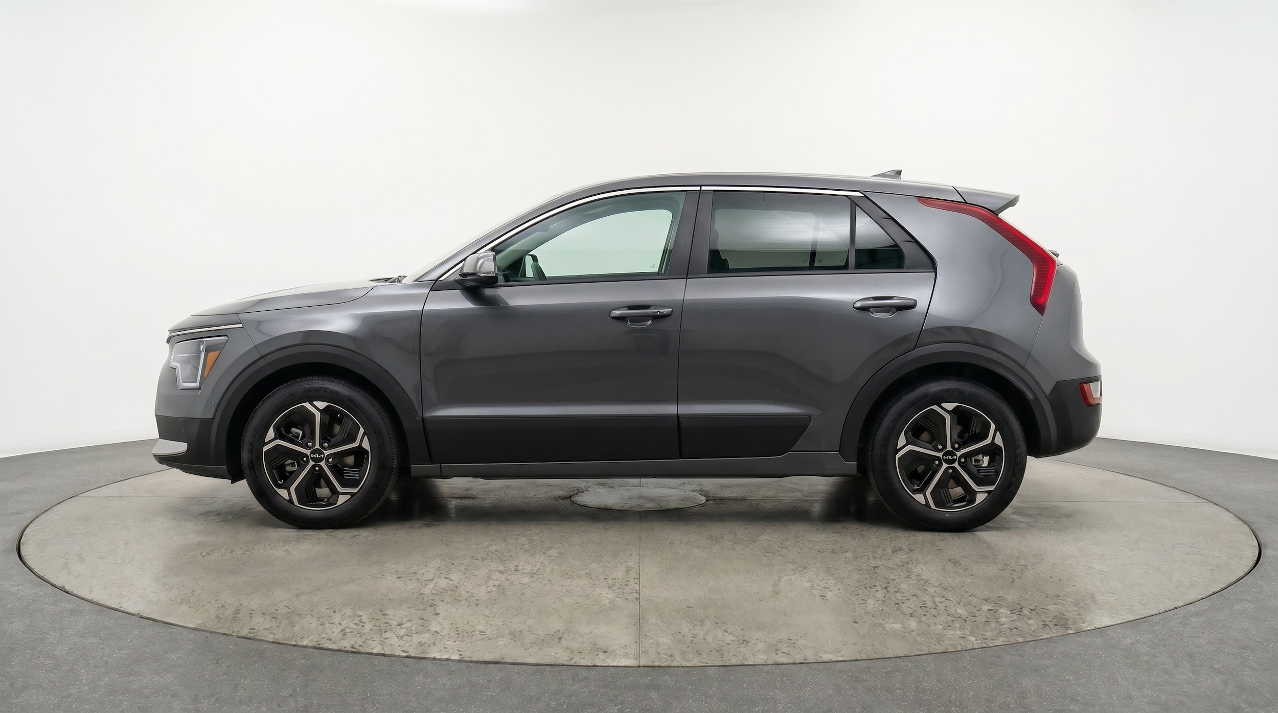 Thumbnail: 2026 Kia Niro - 5