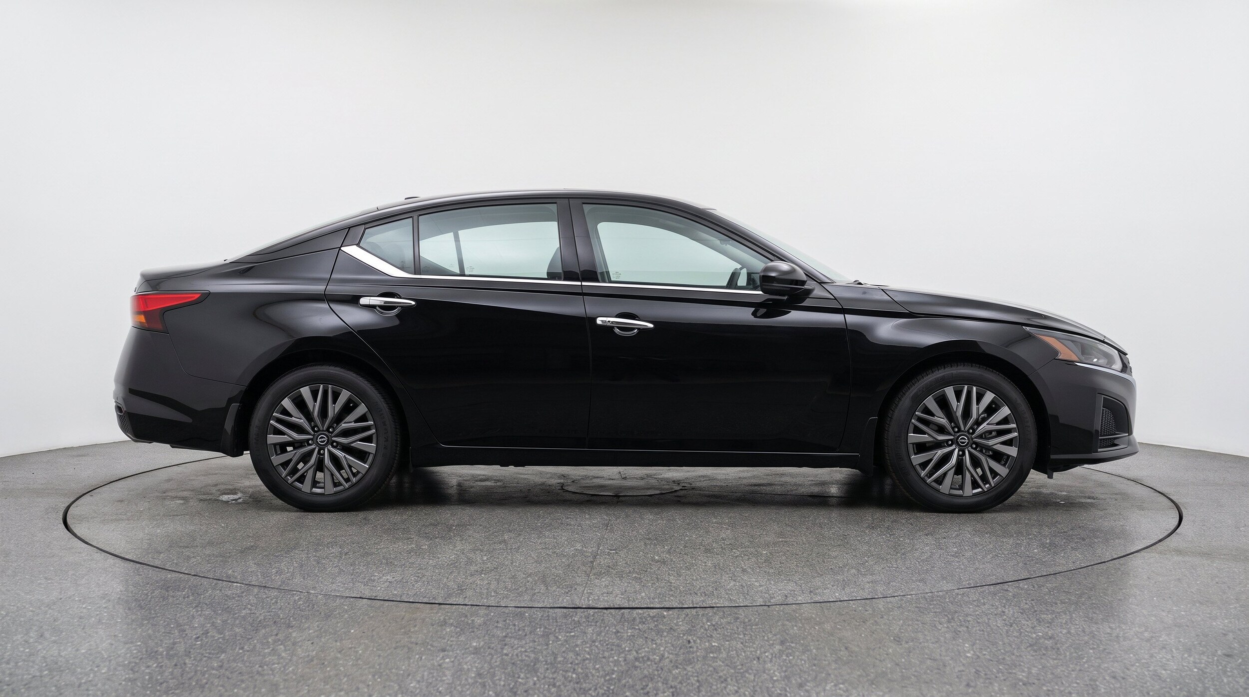 Thumbnail: 2025 Nissan Altima - 11