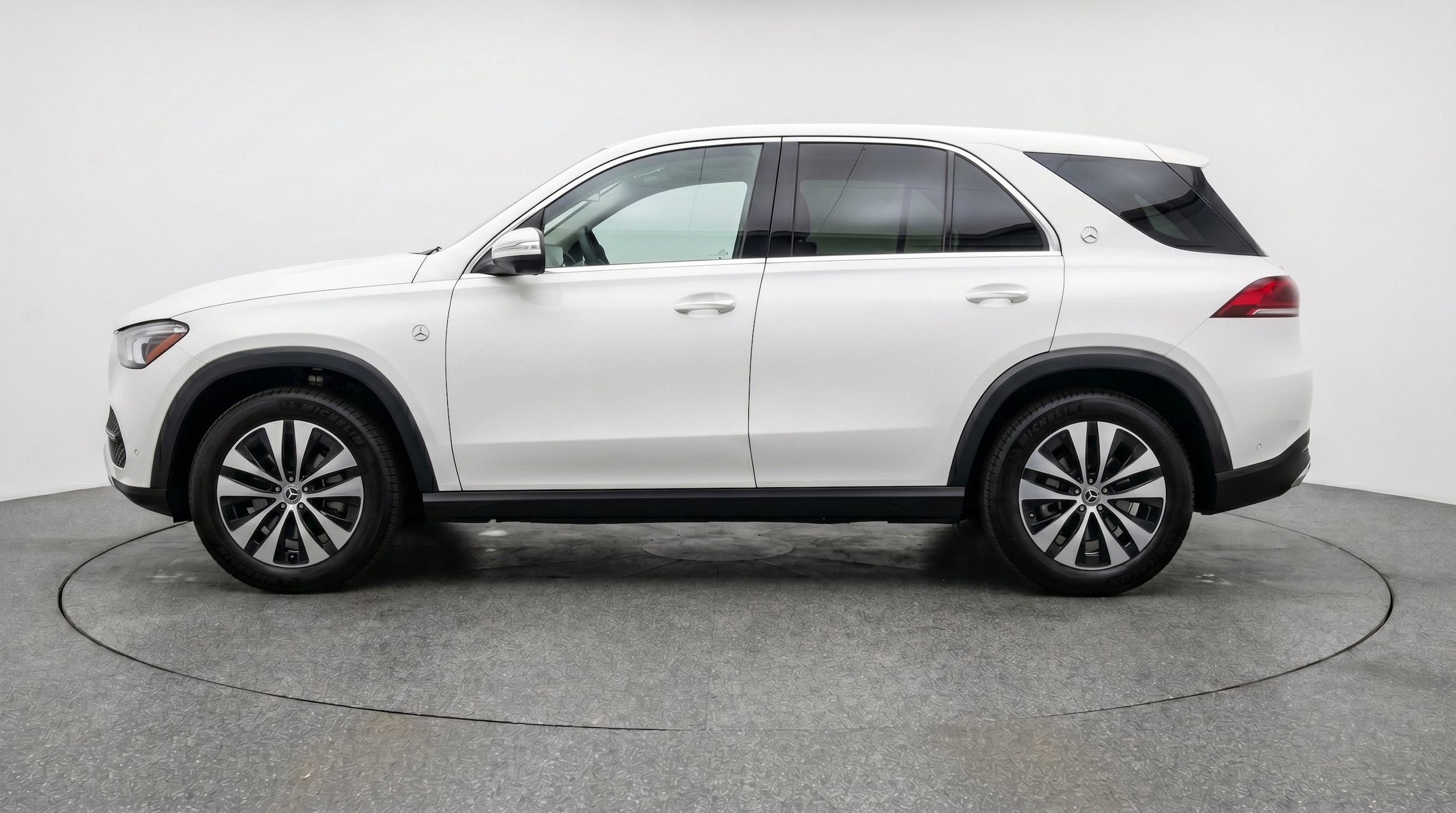 Thumbnail: 2026 Mercedes-Benz GLE - 5