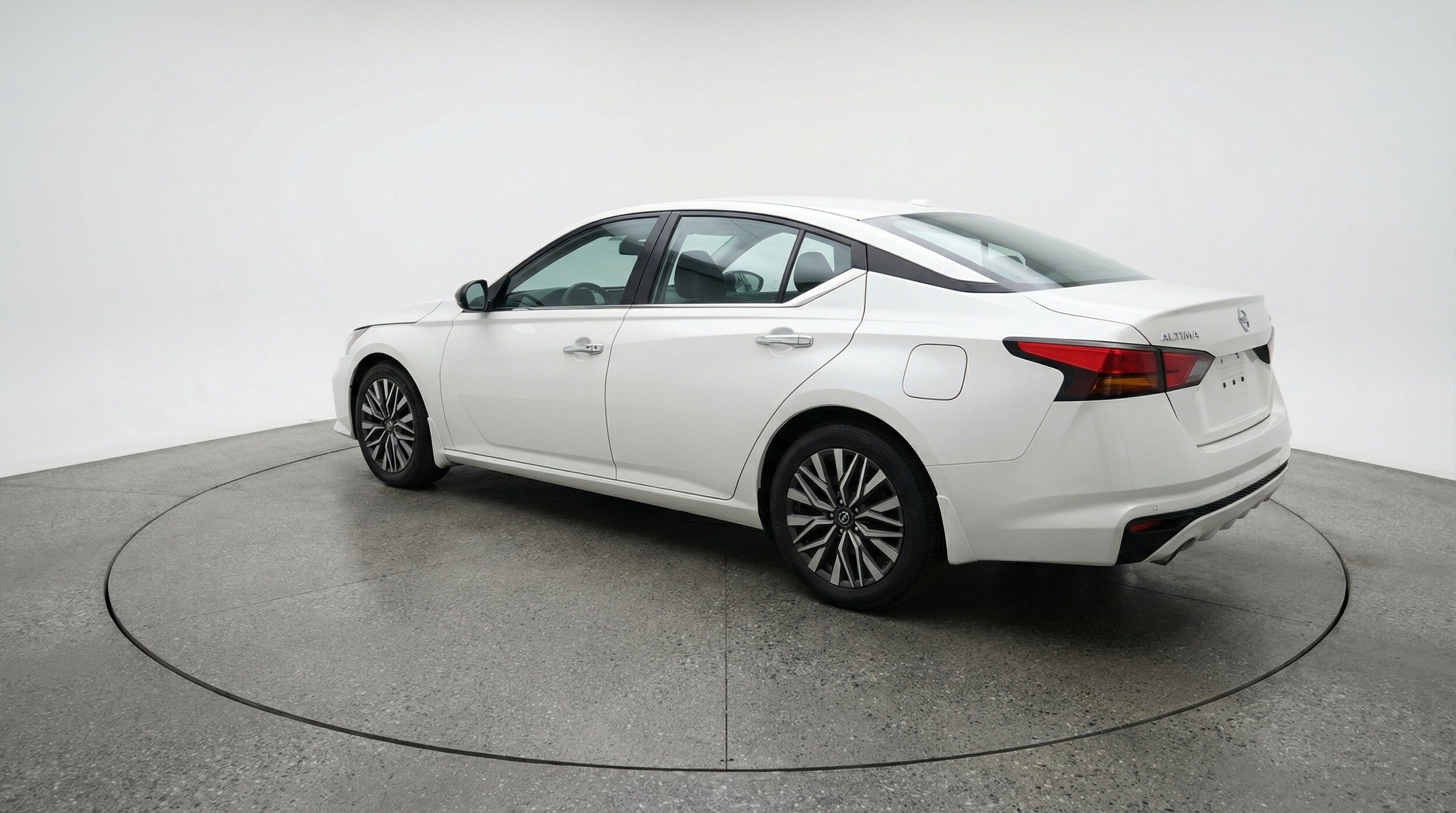 Thumbnail: 2025 Nissan Altima - 6