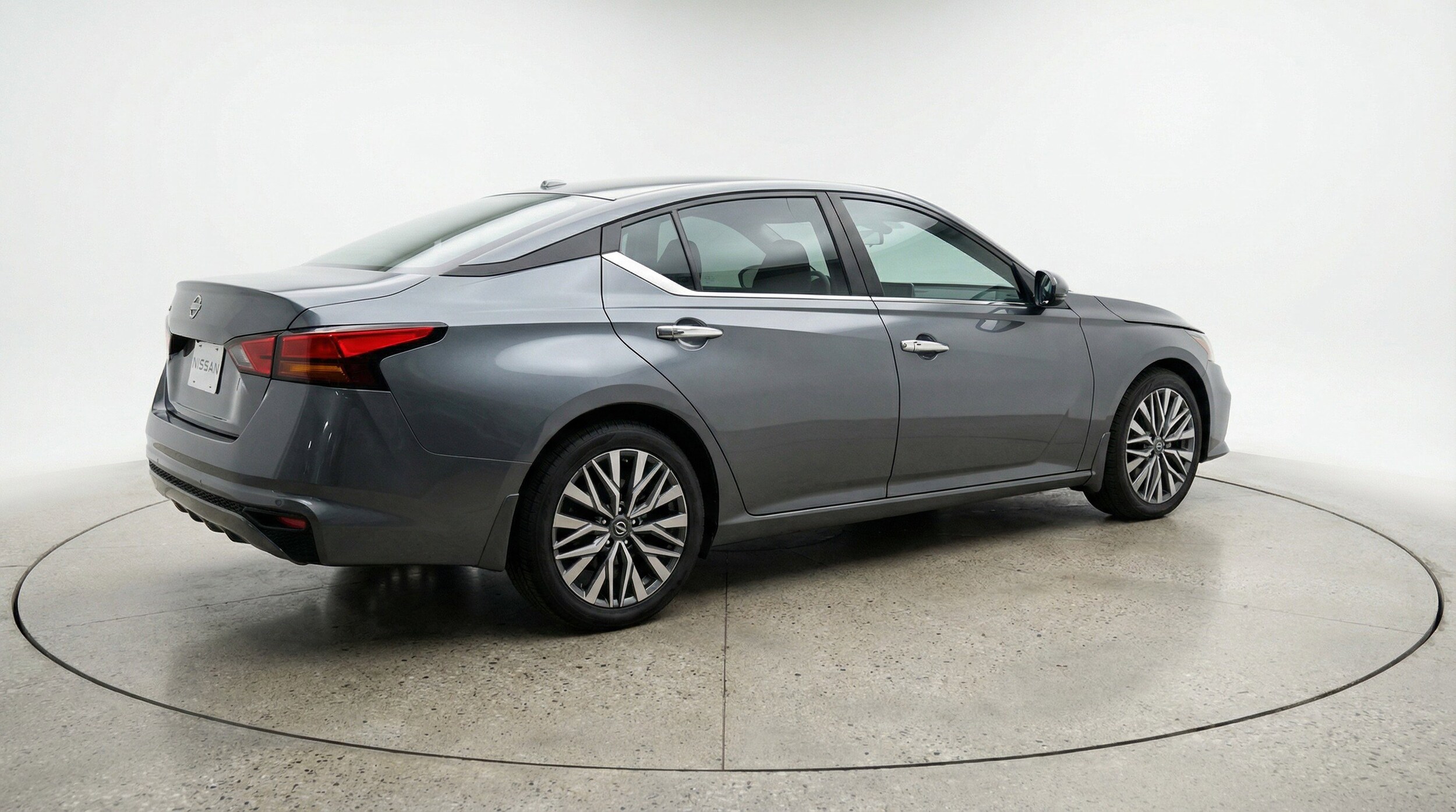 Thumbnail: 2025 Nissan Altima - 9