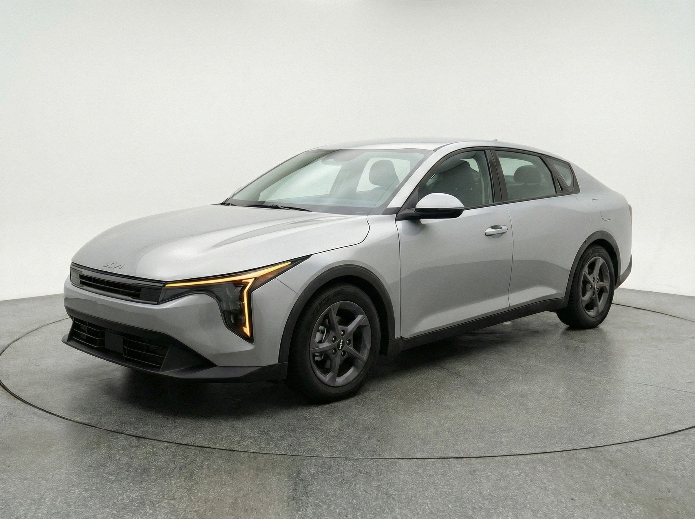 Thumbnail: 2025 Kia K4 - 3