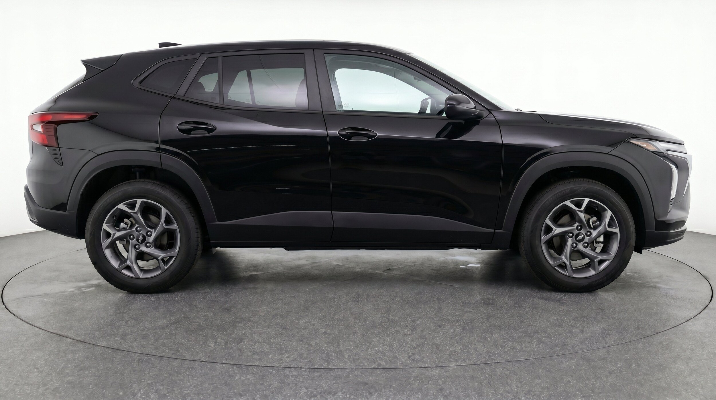 Thumbnail: 2025 Chevrolet Trax - 11