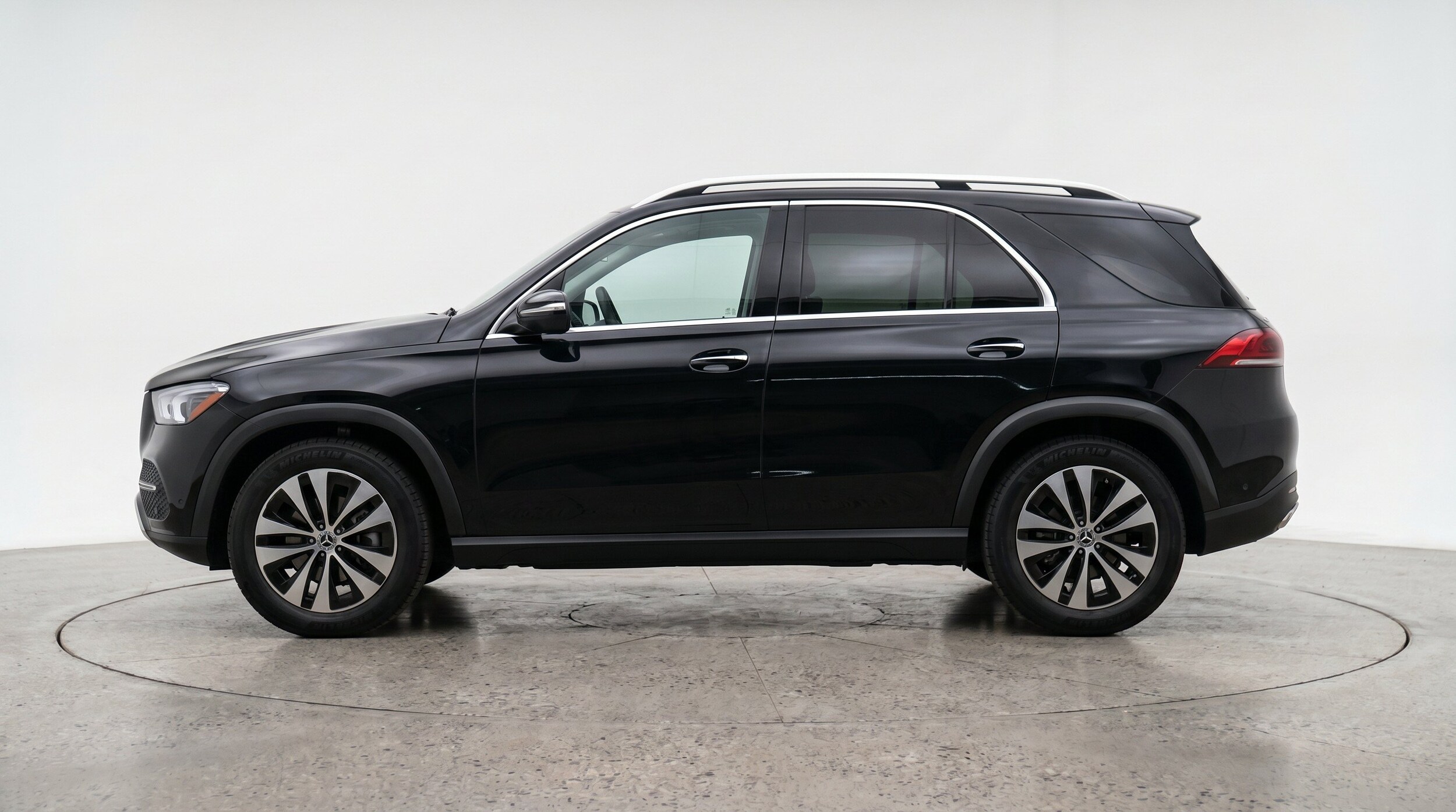 Thumbnail: 2026 Mercedes-Benz GLE - 5
