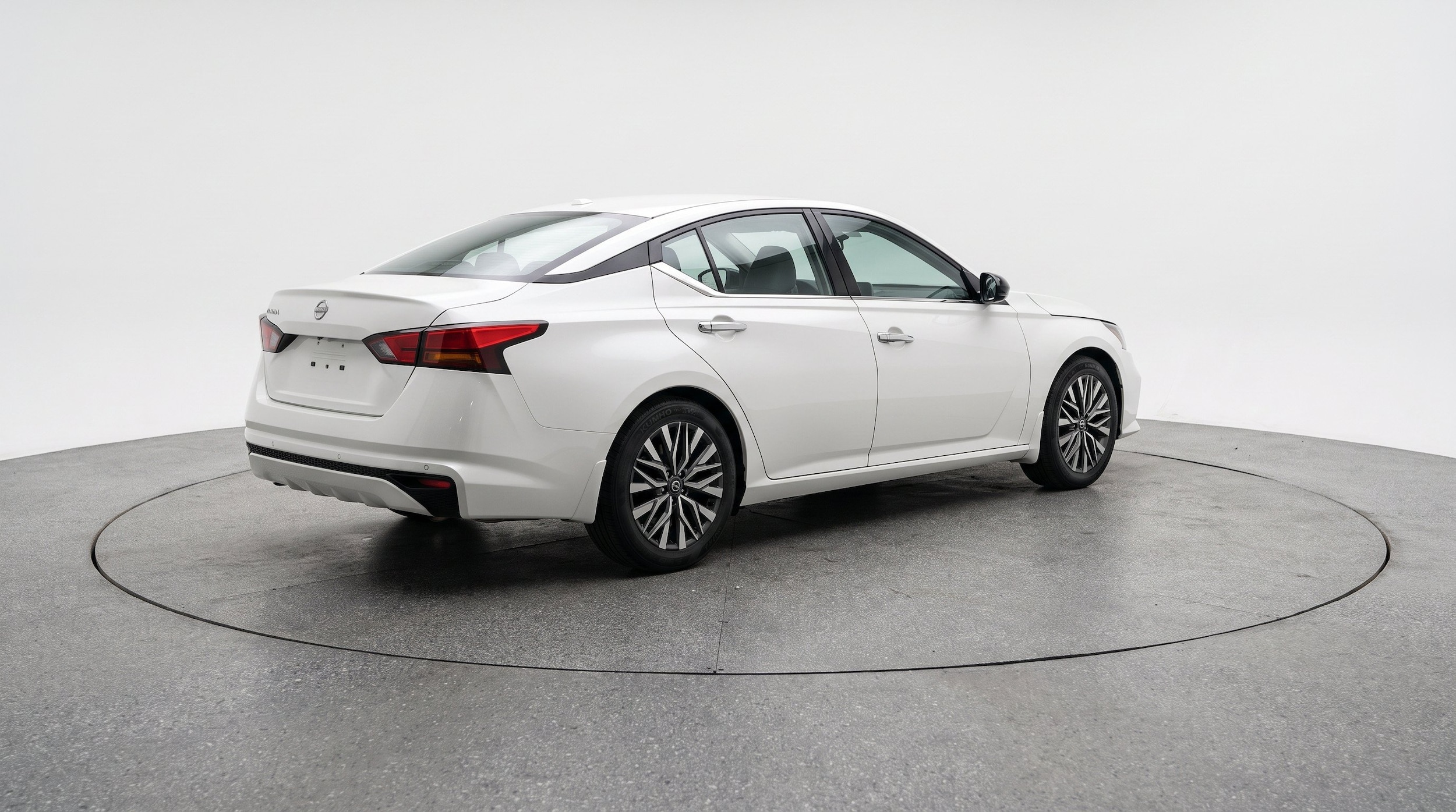 Thumbnail: 2025 Nissan Altima - 9