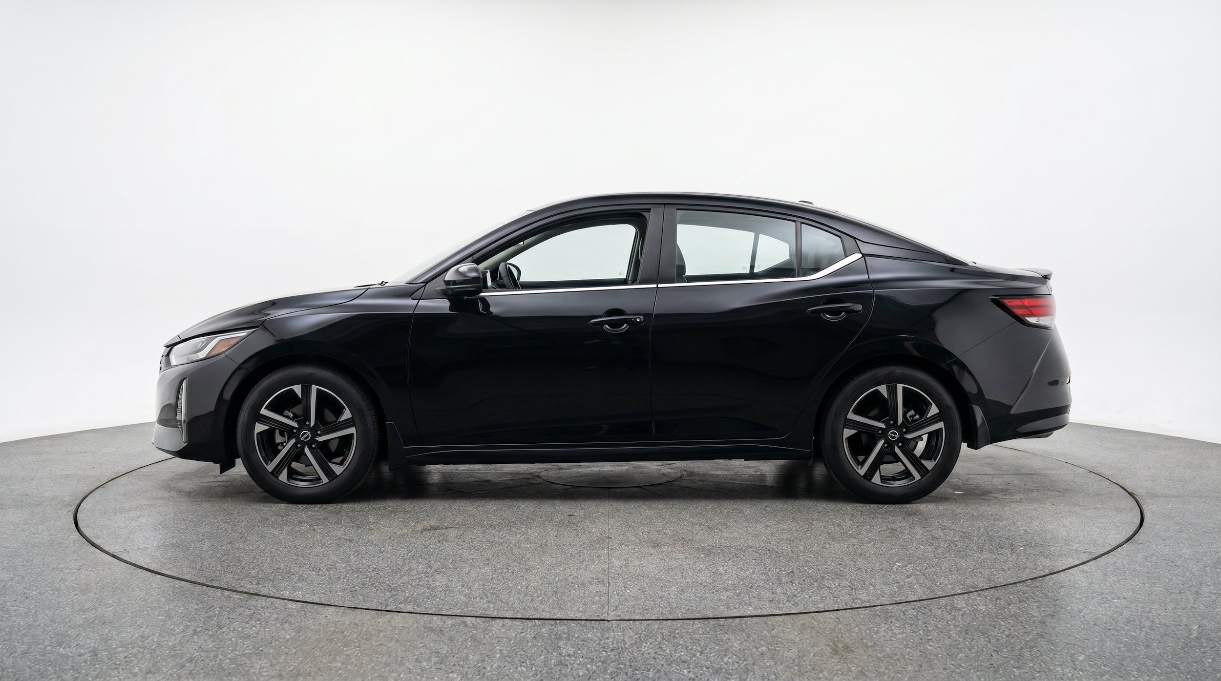 Thumbnail: 2025 Nissan Sentra - 5