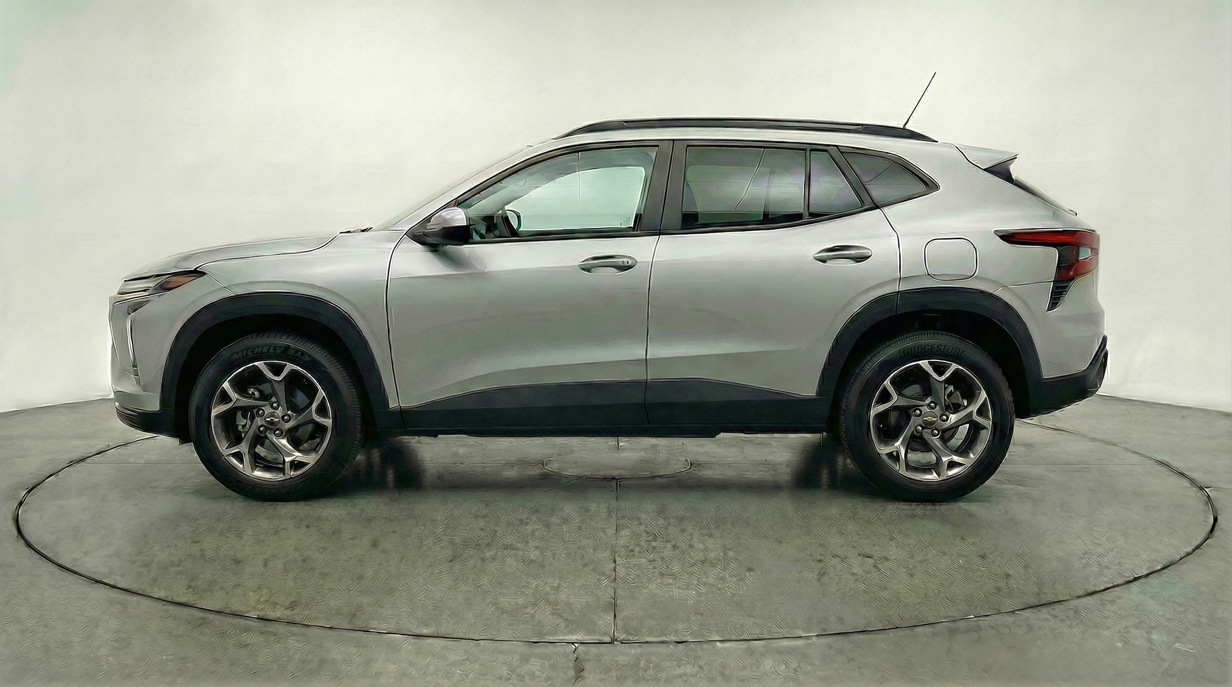 Thumbnail: 2025 Chevrolet Trax - 4