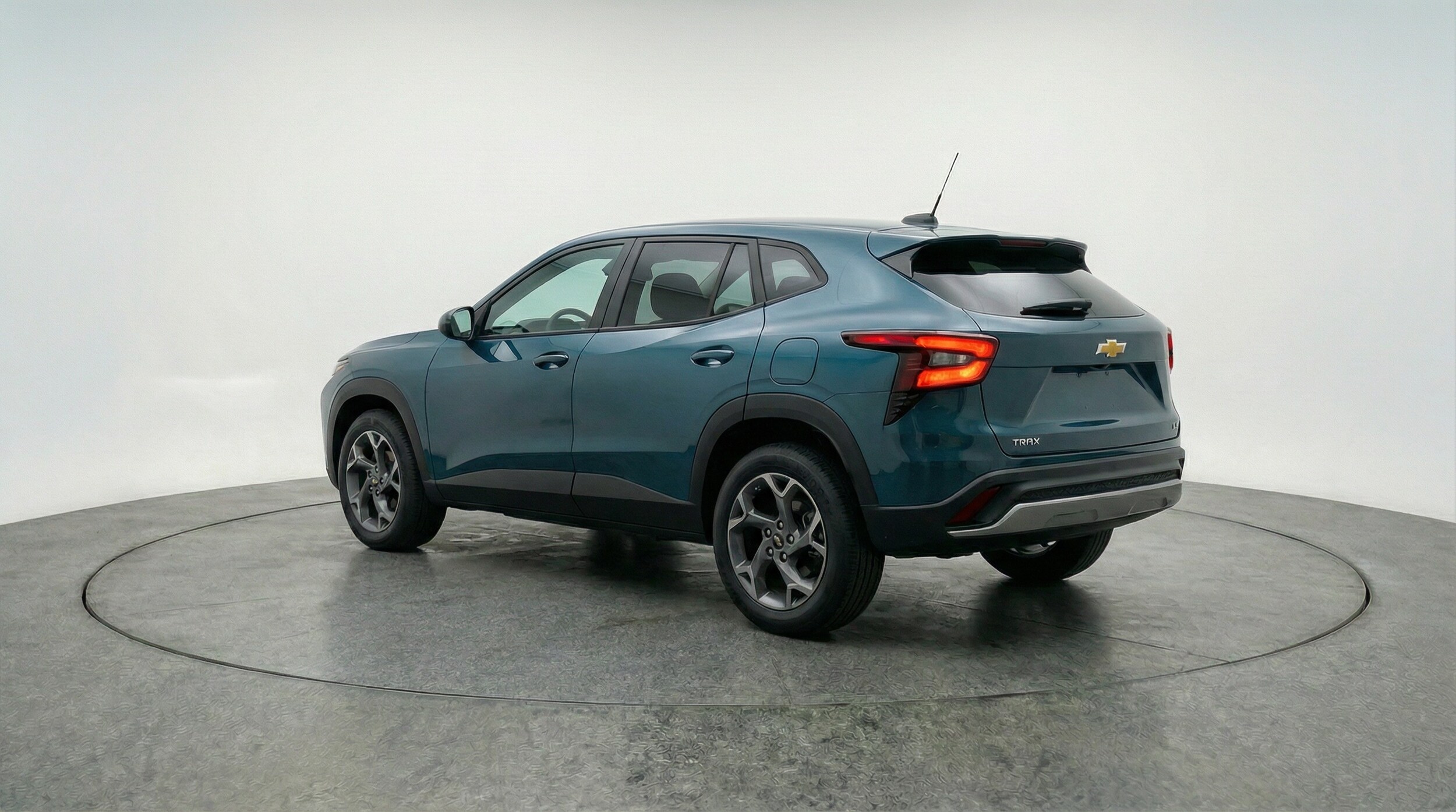 Thumbnail: 2025 Chevrolet Trax - 5