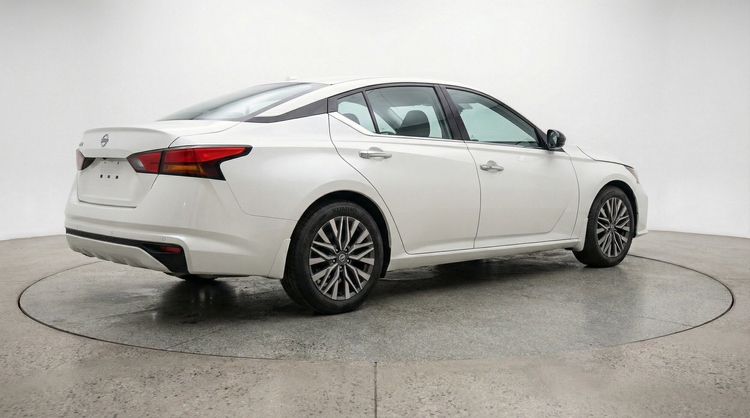 Thumbnail: 2025 Nissan Altima - 9