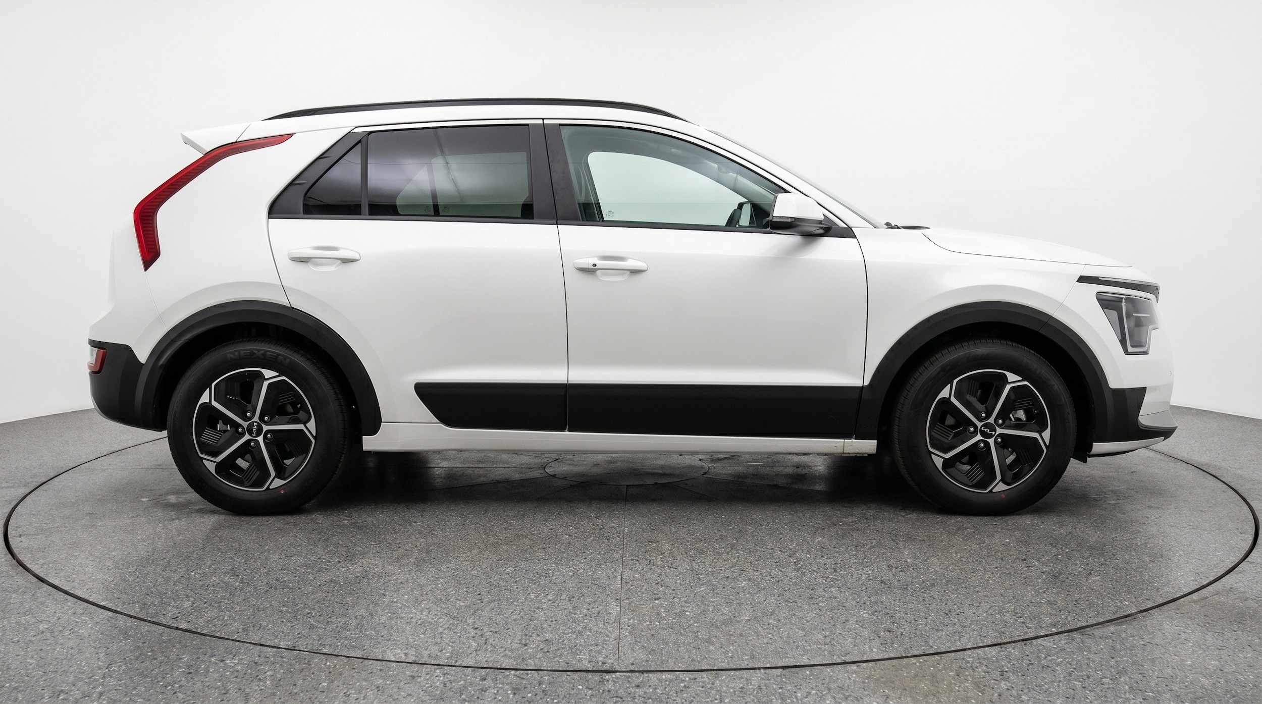 Thumbnail: 2026 Kia Niro - 11