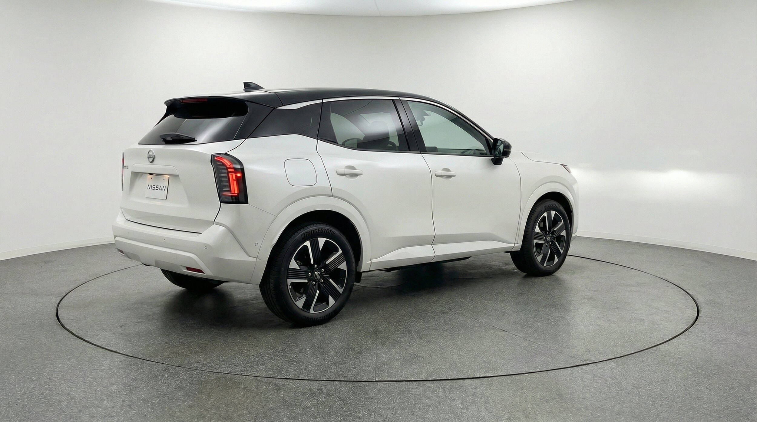 Thumbnail: 2026 Nissan Kicks - 9