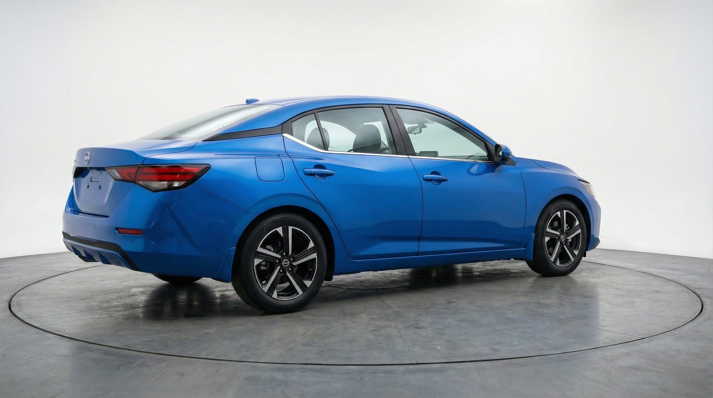 Thumbnail: 2025 Nissan Sentra - 9