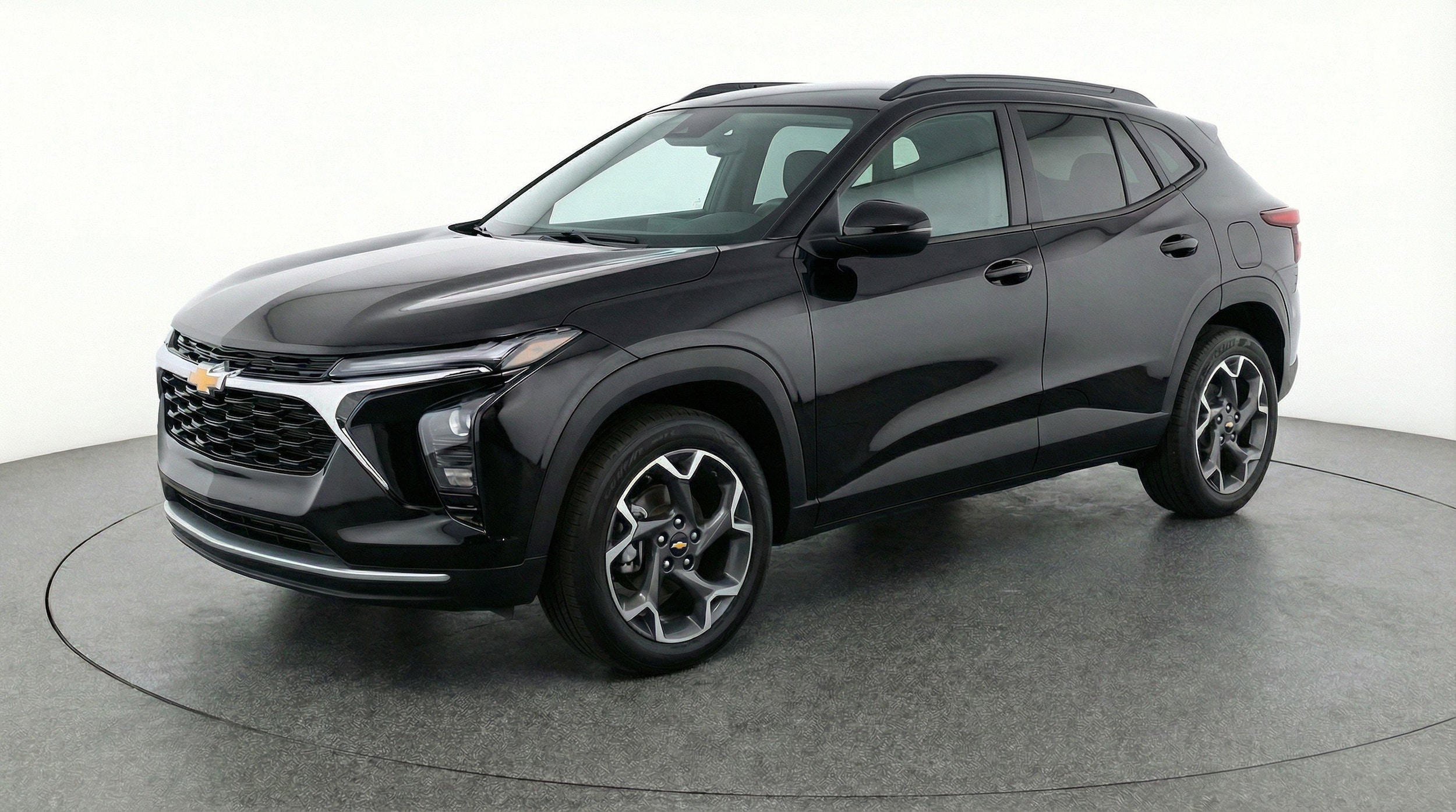 Thumbnail: 2025 Chevrolet Trax - 3