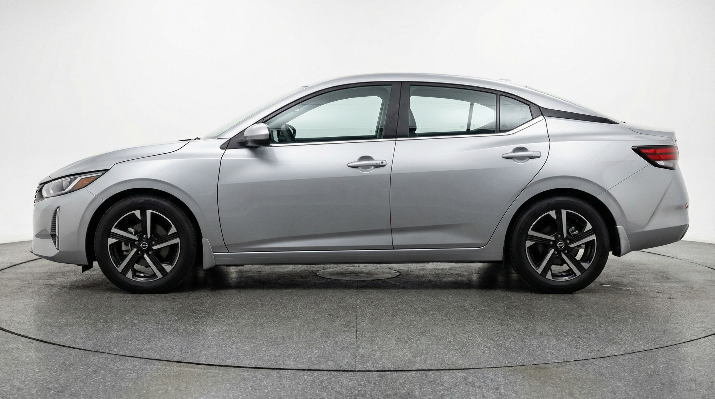 Thumbnail: 2025 Nissan Sentra - 4