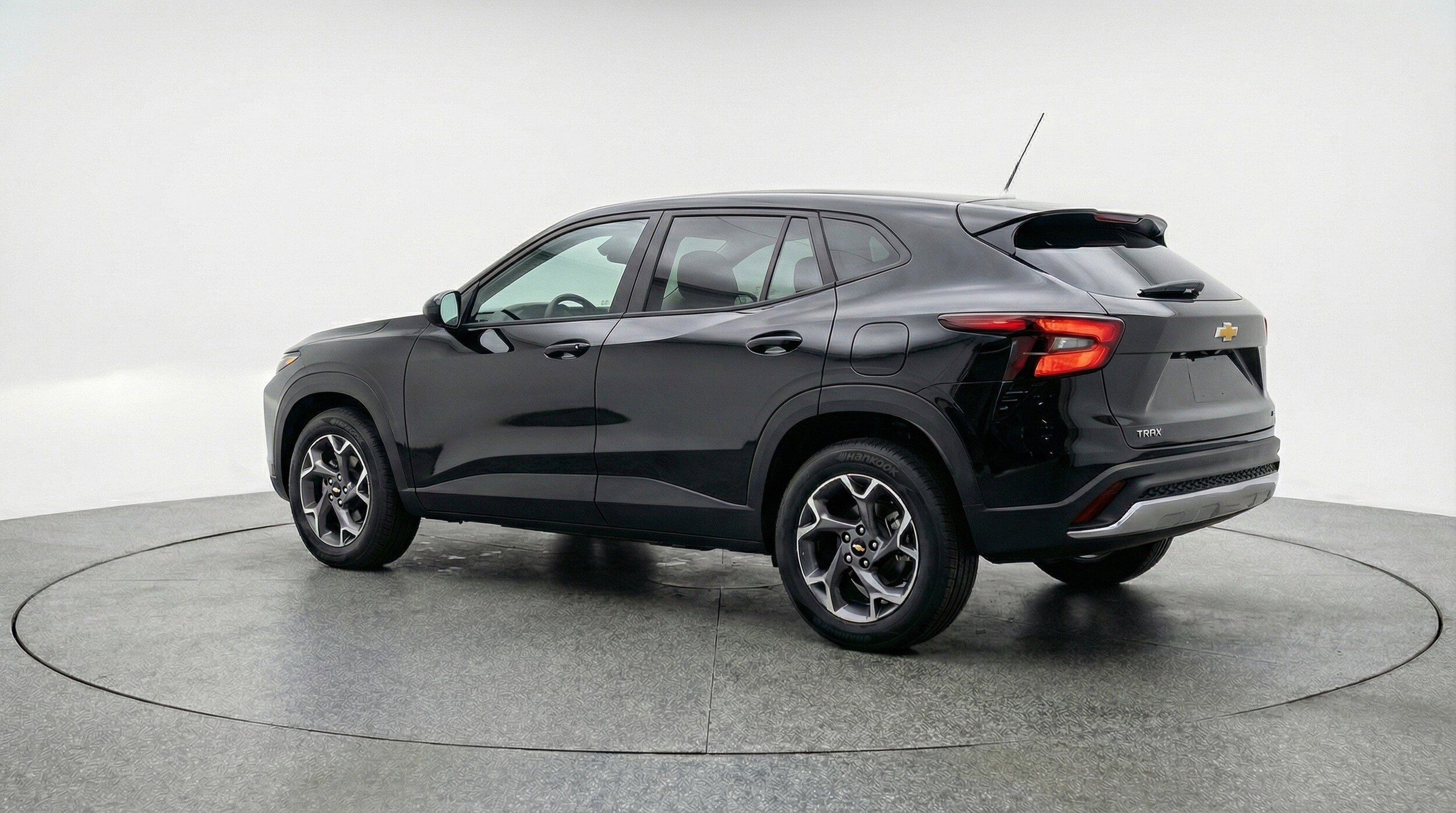 Thumbnail: 2025 Chevrolet Trax - 6