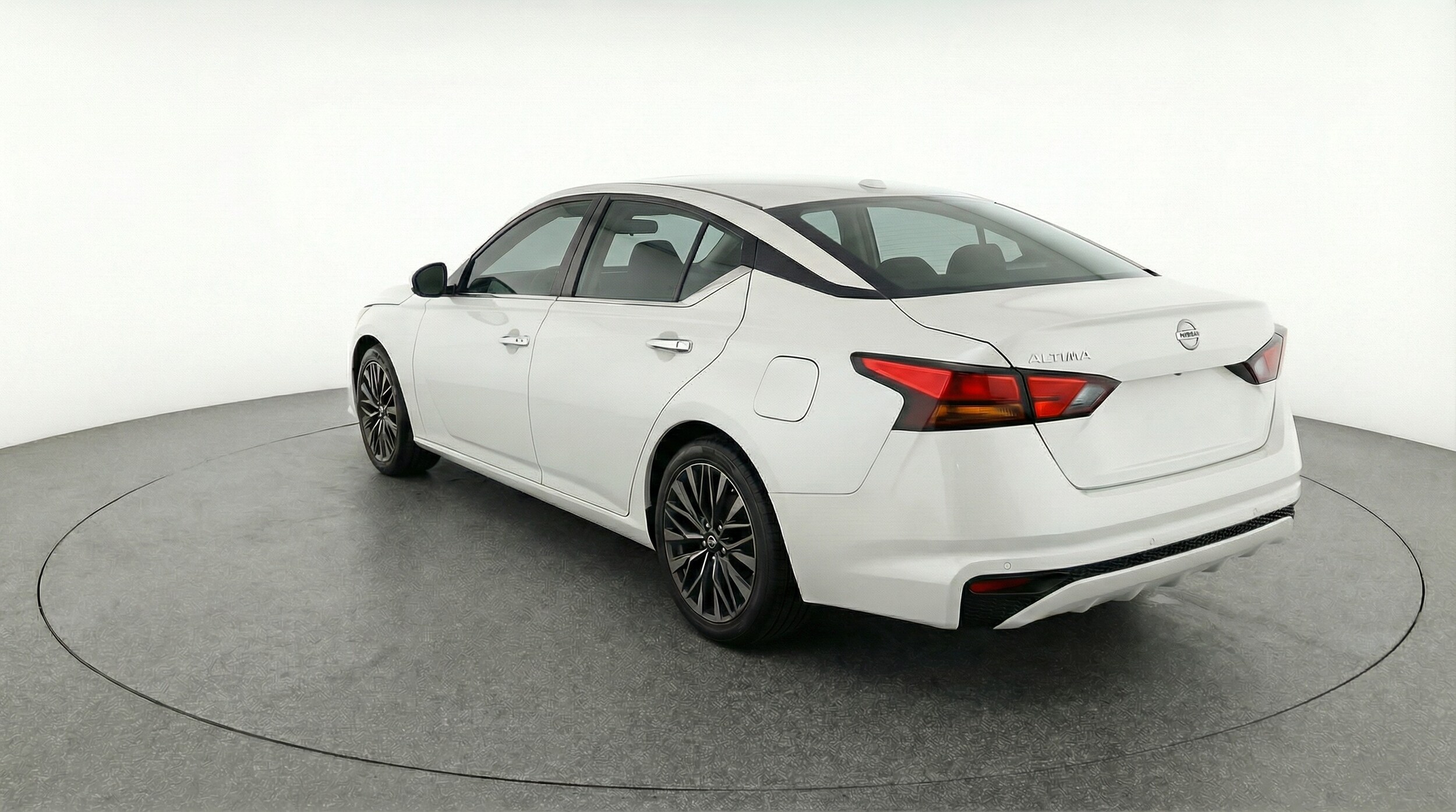 Thumbnail: 2025 Nissan Altima - 5