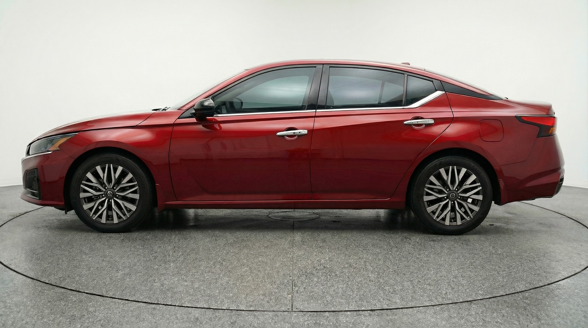 Thumbnail: 2025 Nissan Altima - 4