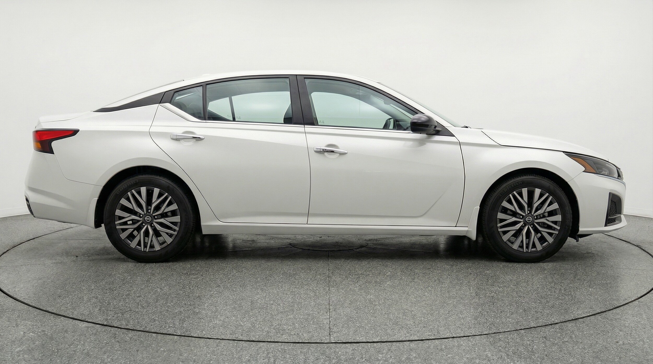 Thumbnail: 2025 Nissan Altima - 11