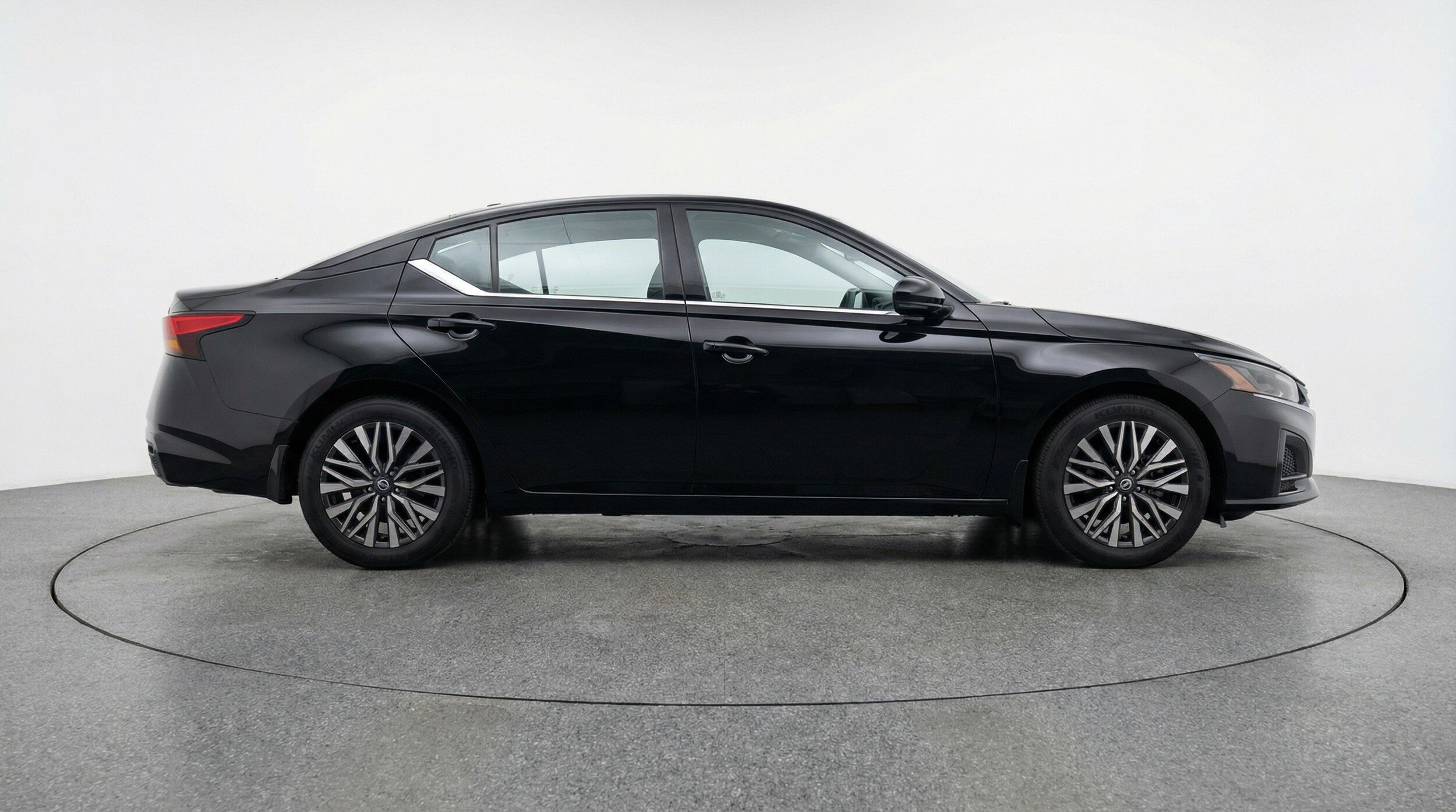 Thumbnail: 2025 Nissan Altima - 11