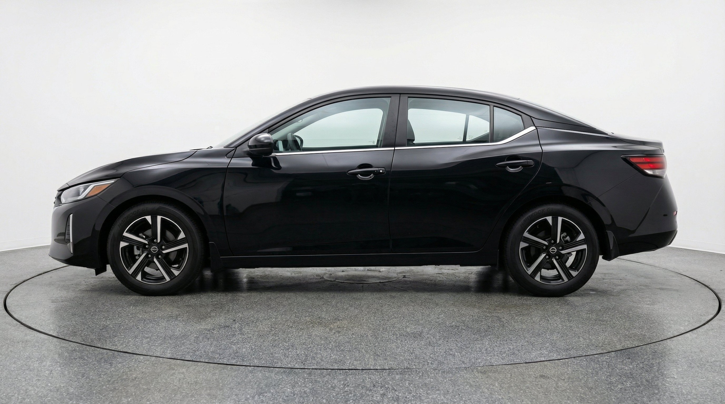 Thumbnail: 2025 Nissan Sentra - 5