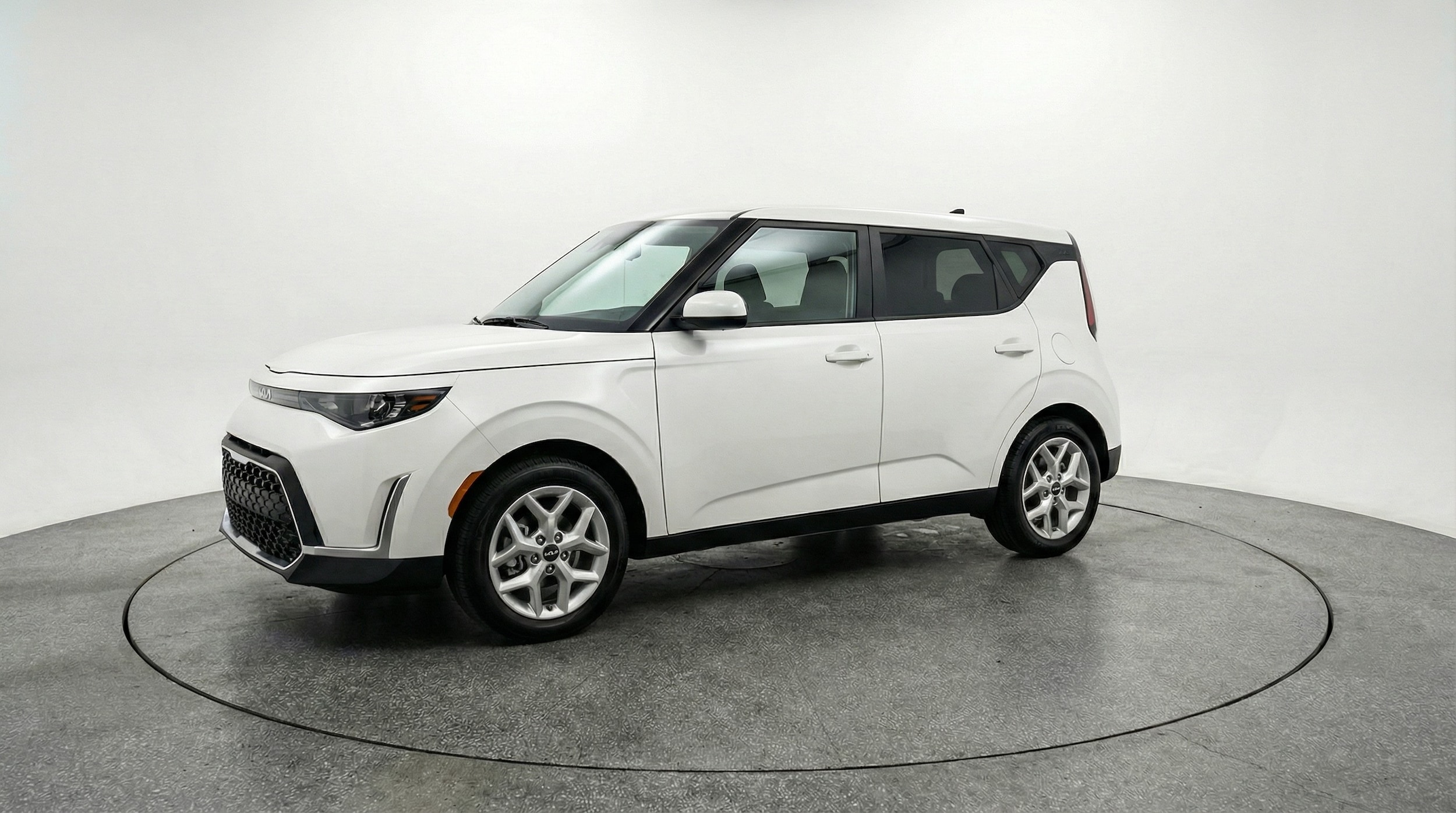 Thumbnail: 2025 Kia Soul - 3