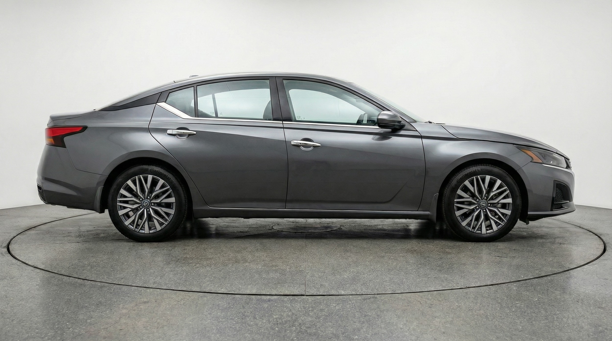 Thumbnail: 2025 Nissan Altima - 8