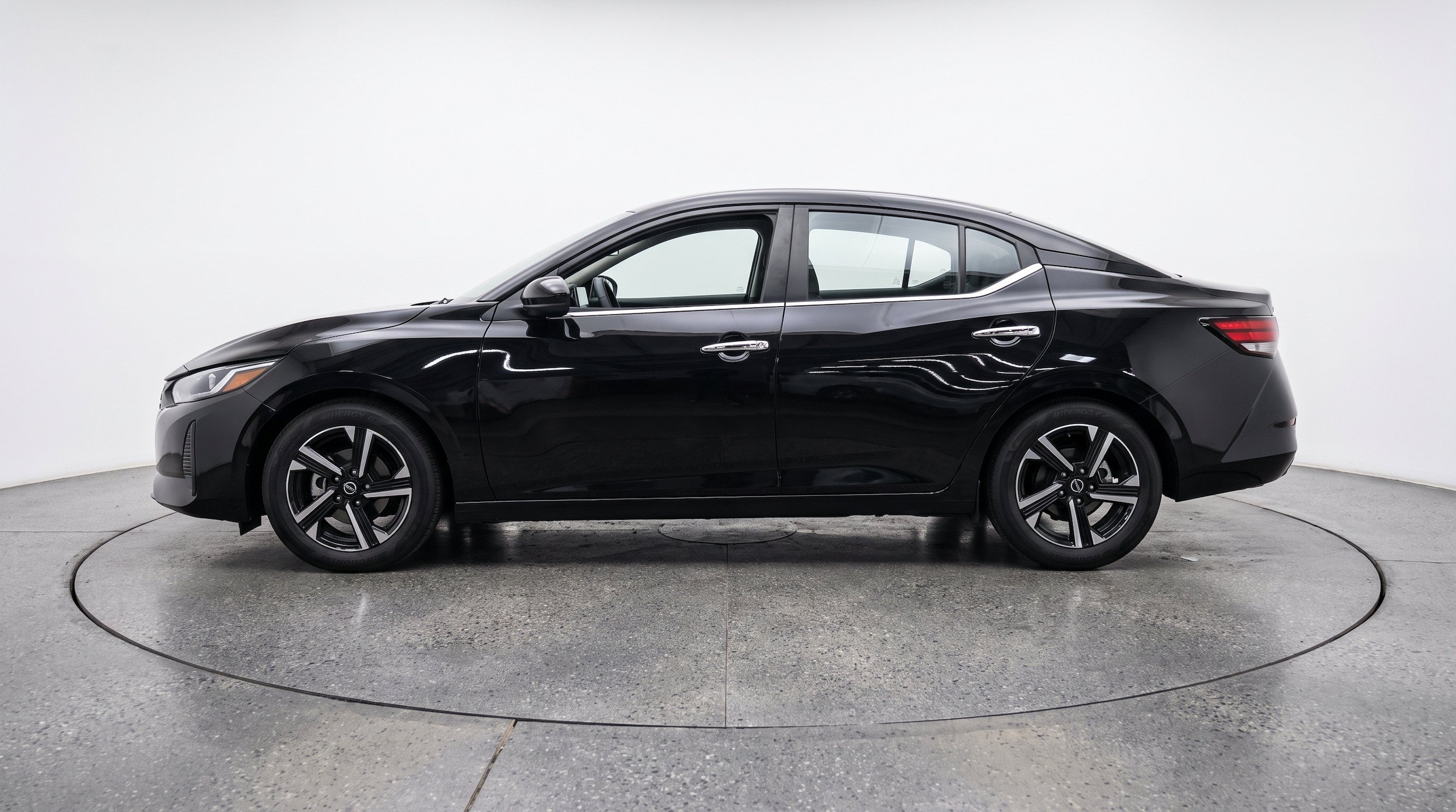Thumbnail: 2025 Nissan Sentra - 5
