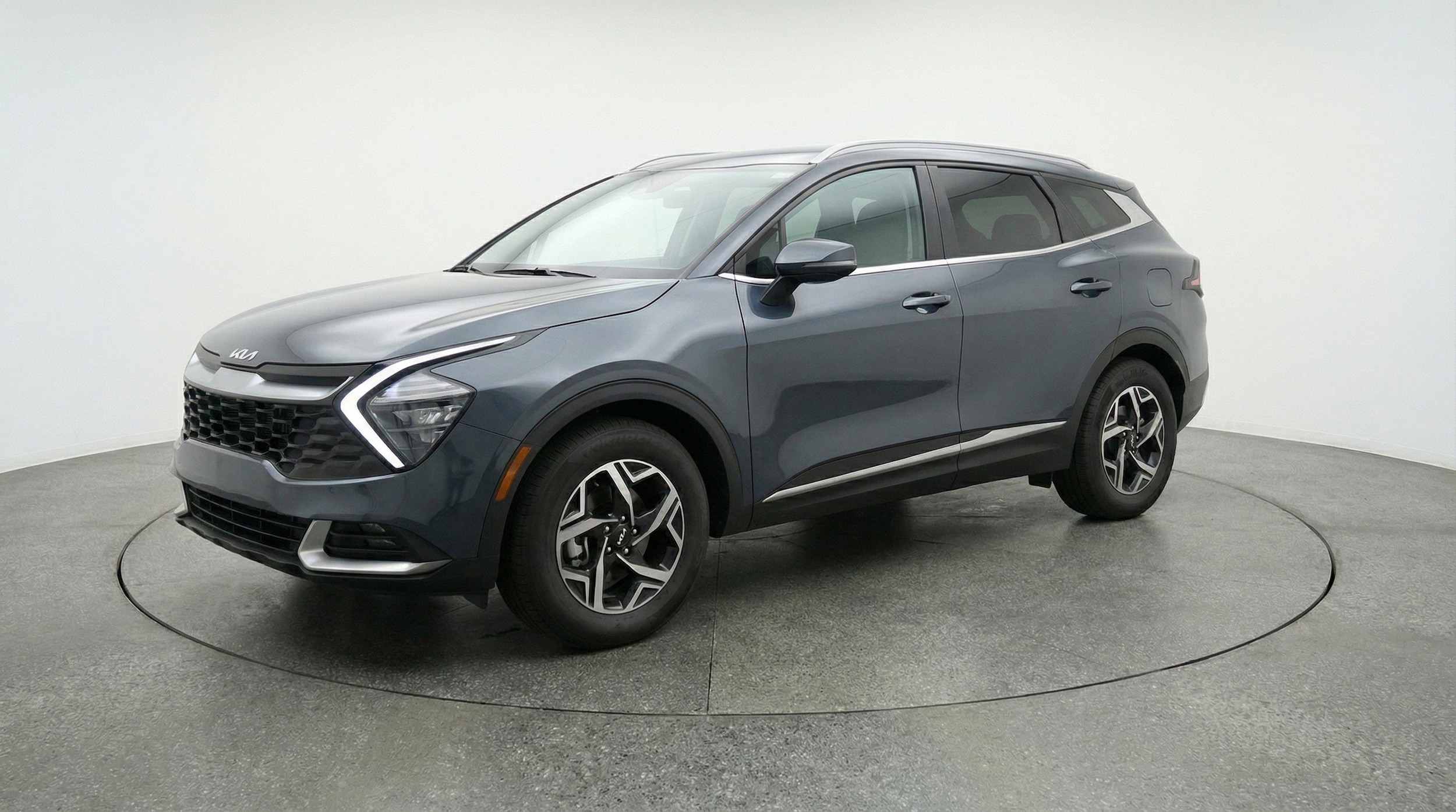 Thumbnail: 2025 Kia Sportage - 3