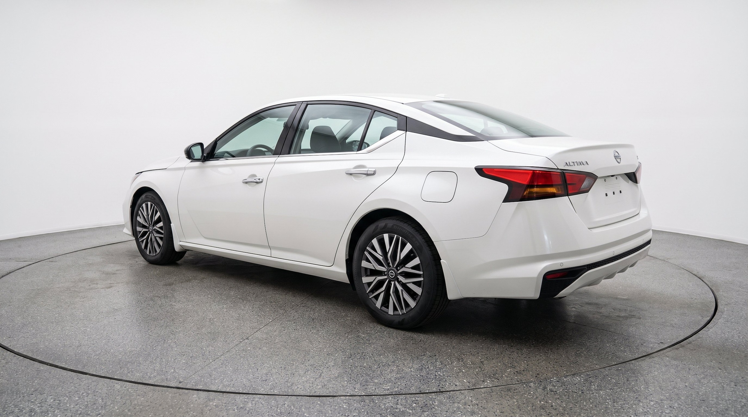 Thumbnail: 2025 Nissan Altima - 6