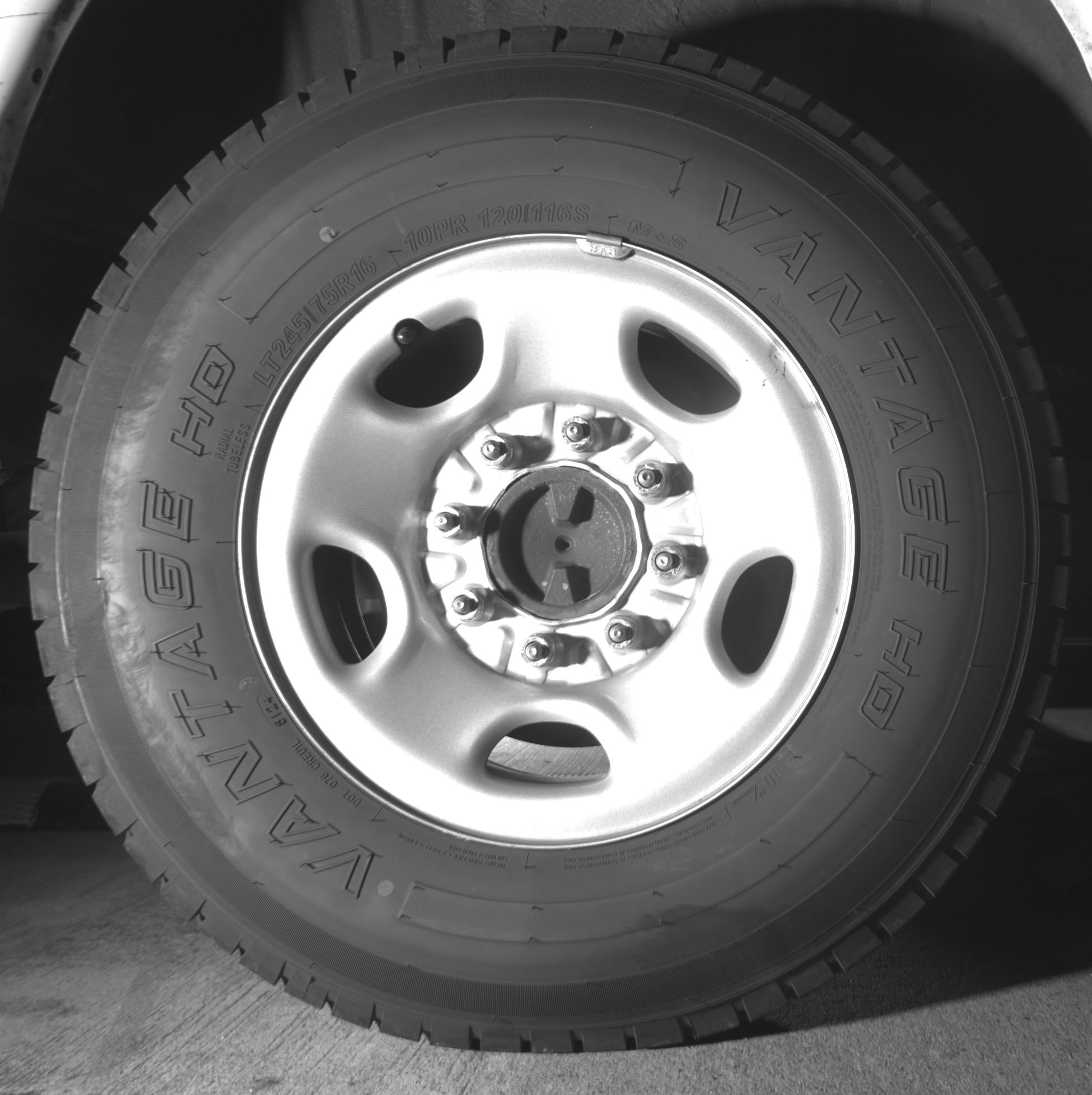 Thumbnail: 2023 Chevrolet Express - 12