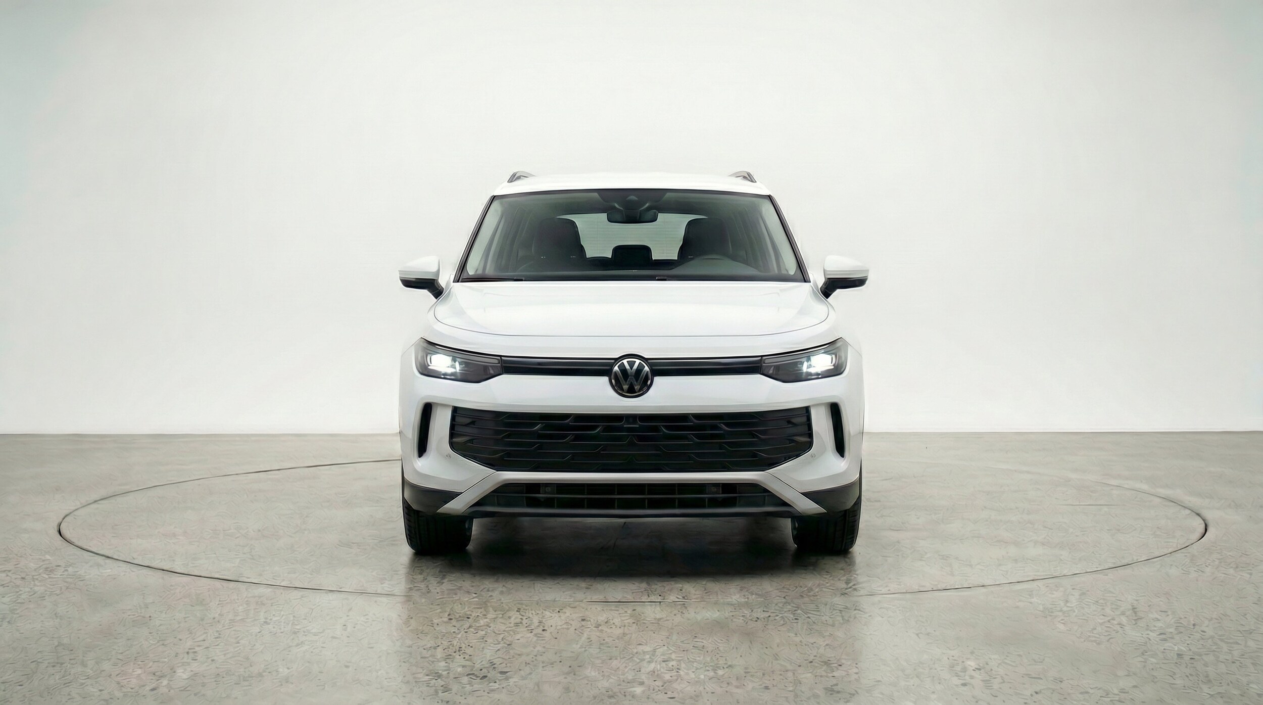Thumbnail: 2026 Volkswagen Tiguan - 2