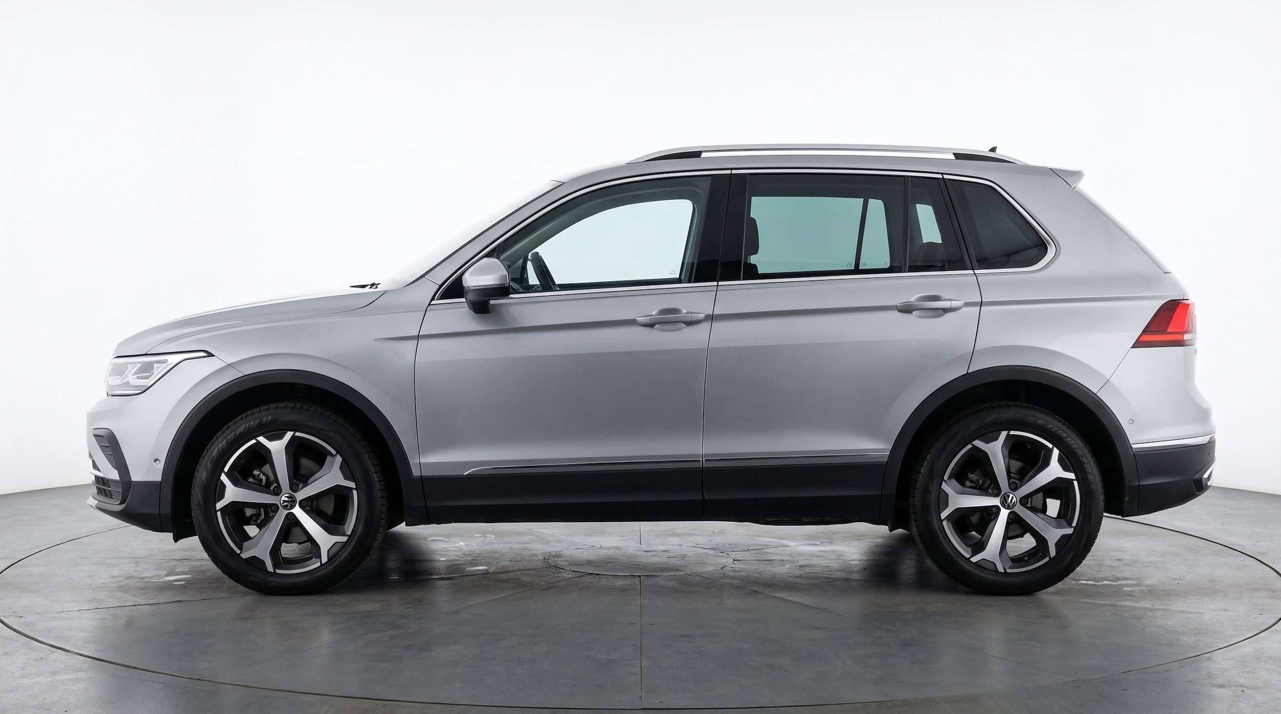 Thumbnail: 2026 Volkswagen Tiguan - 5