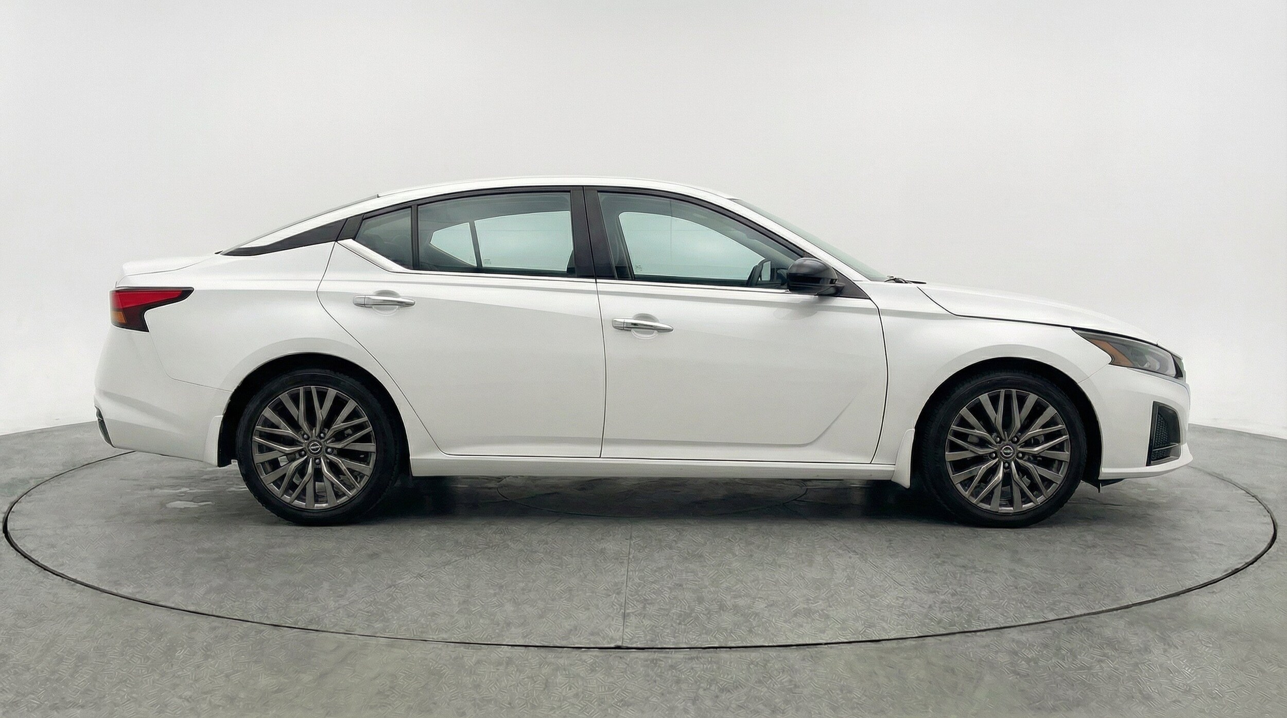 Thumbnail: 2025 Nissan Altima - 11