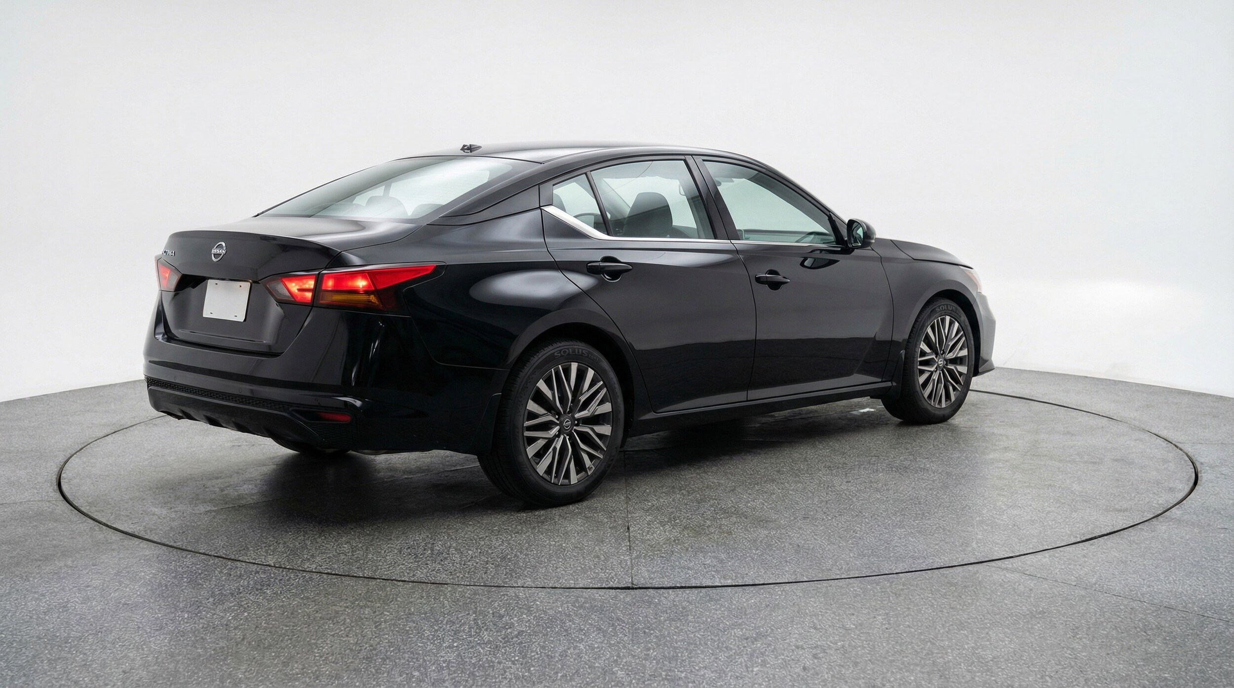 Thumbnail: 2025 Nissan Altima - 9