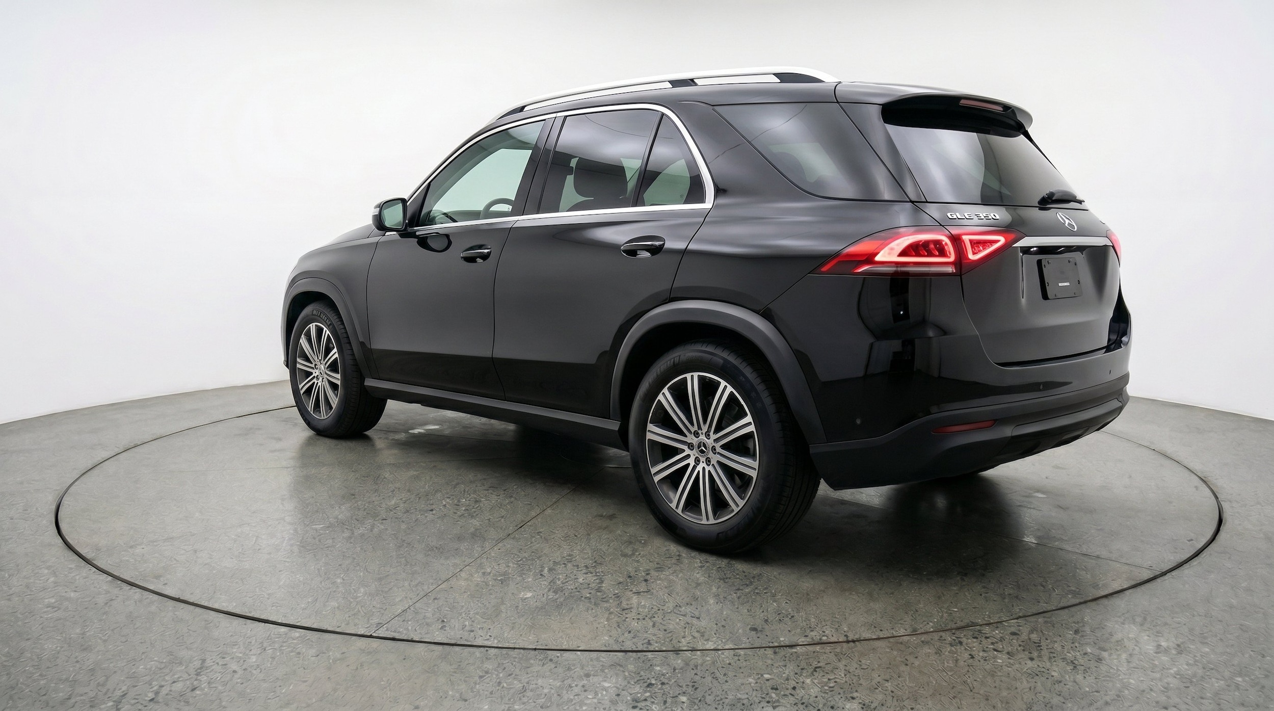 Thumbnail: 2026 Mercedes-Benz GLE - 6