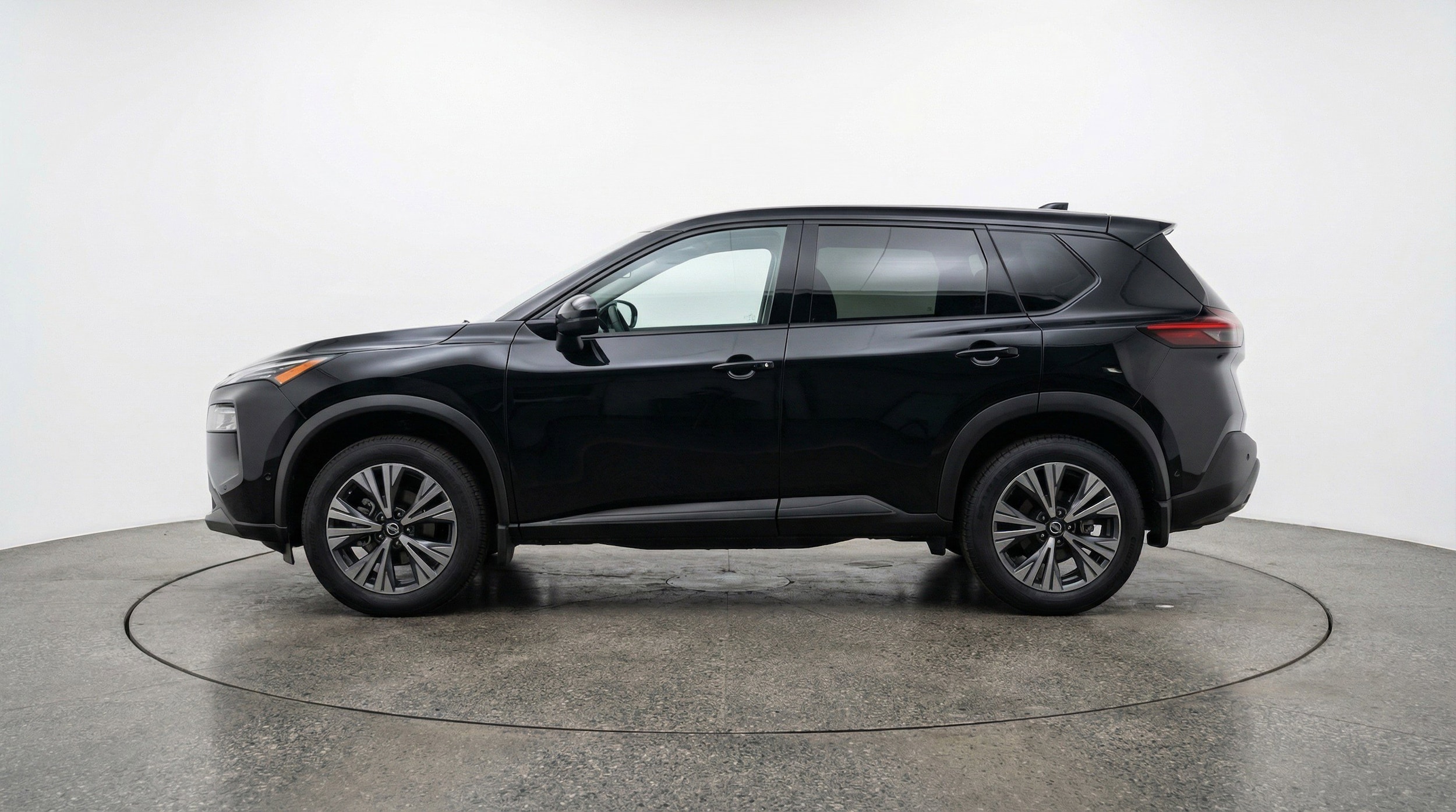 Thumbnail: 2023 Nissan Rogue - 5