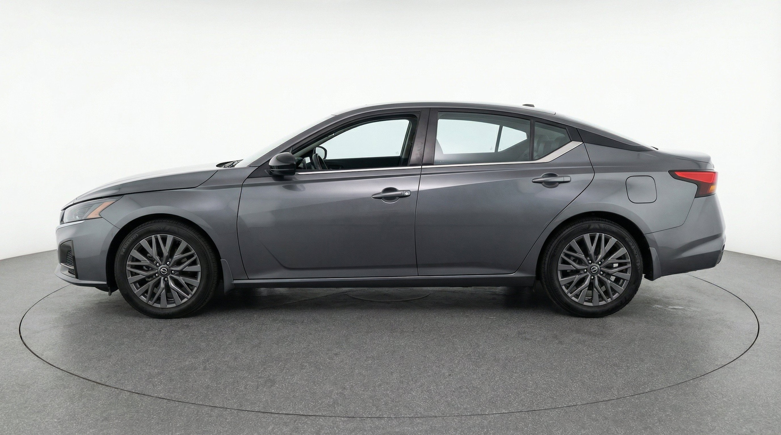Thumbnail: 2025 Nissan Altima - 5