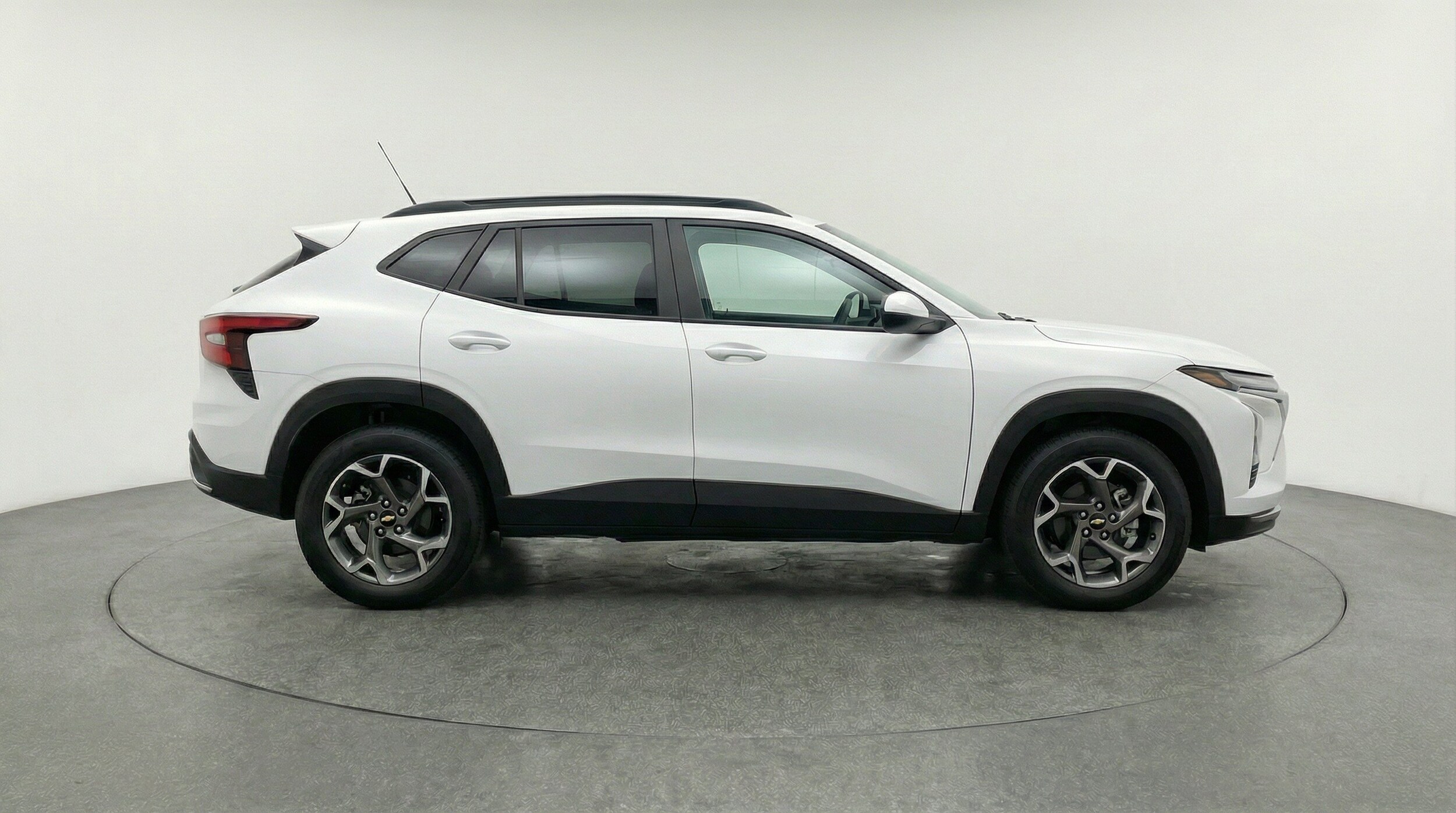 Thumbnail: 2025 Chevrolet Trax - 11