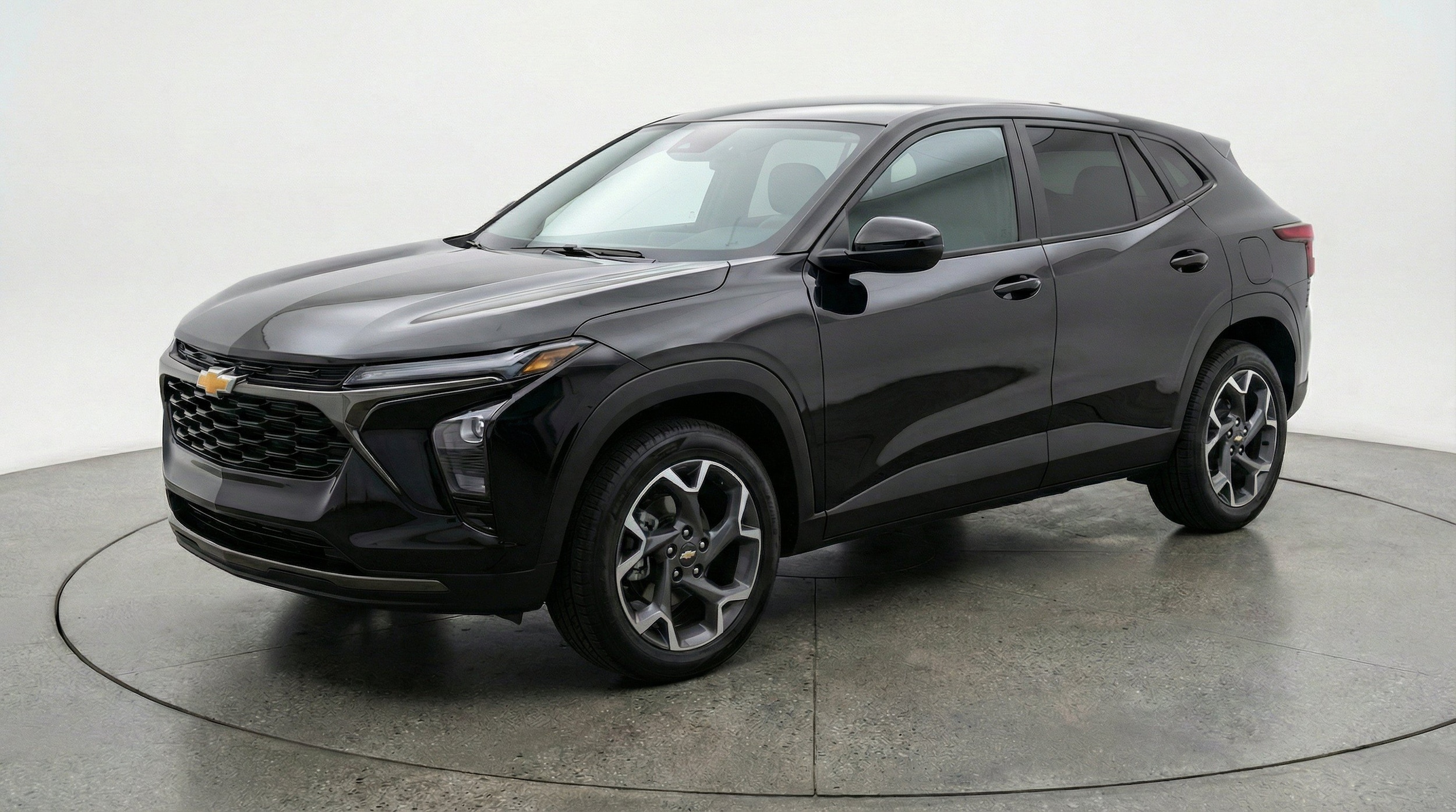 Thumbnail: 2025 Chevrolet Trax - 3