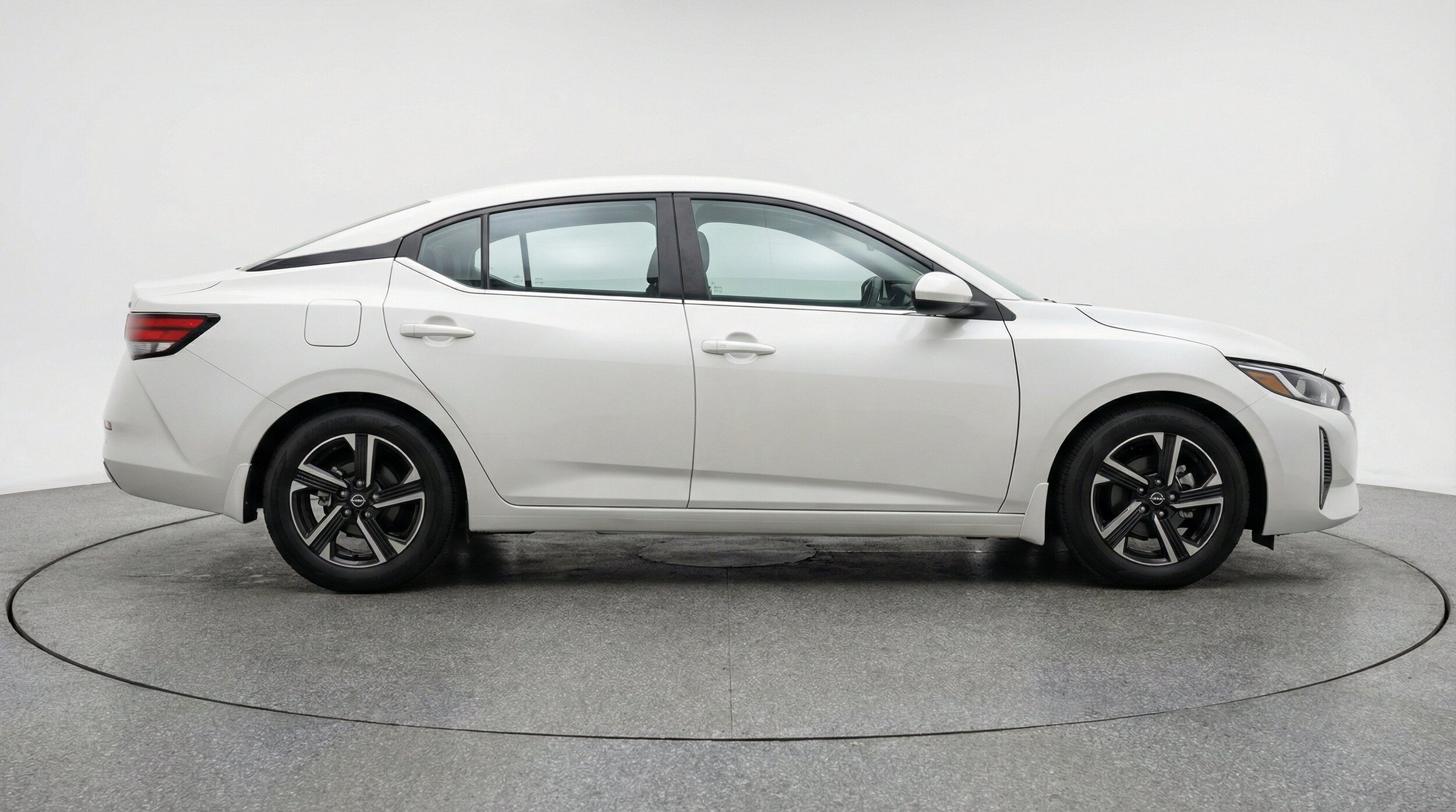Thumbnail: 2025 Nissan Sentra - 11